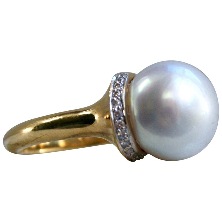 Gorgeous Vintage Pearl And Diamond Ring In 18 Karat Yellow Gold