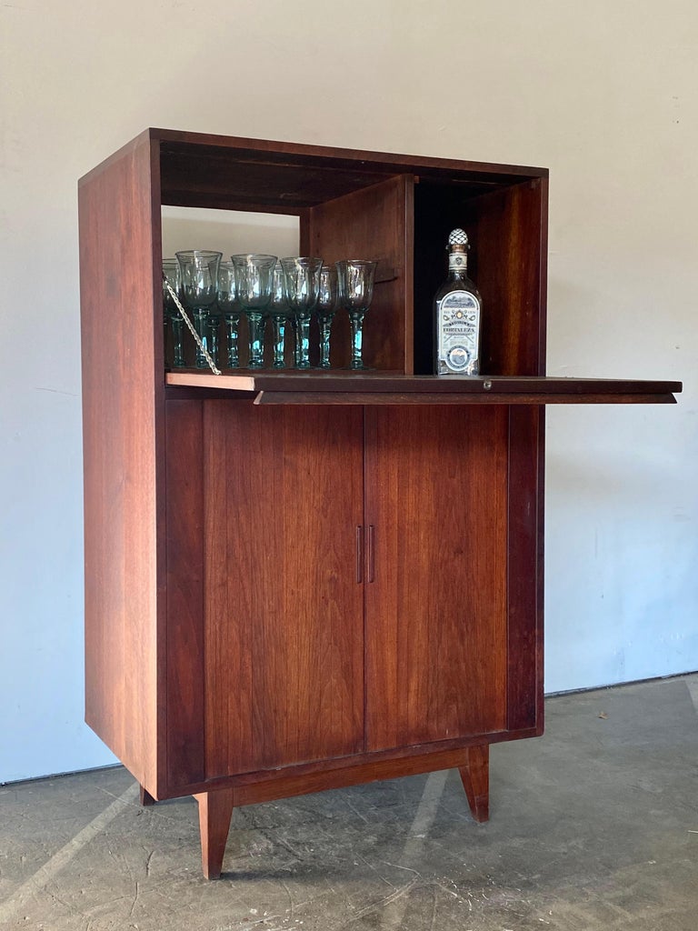 Gorgeous Walnut Mid Century Modern Mad Men Bar Cabinet For Sale At