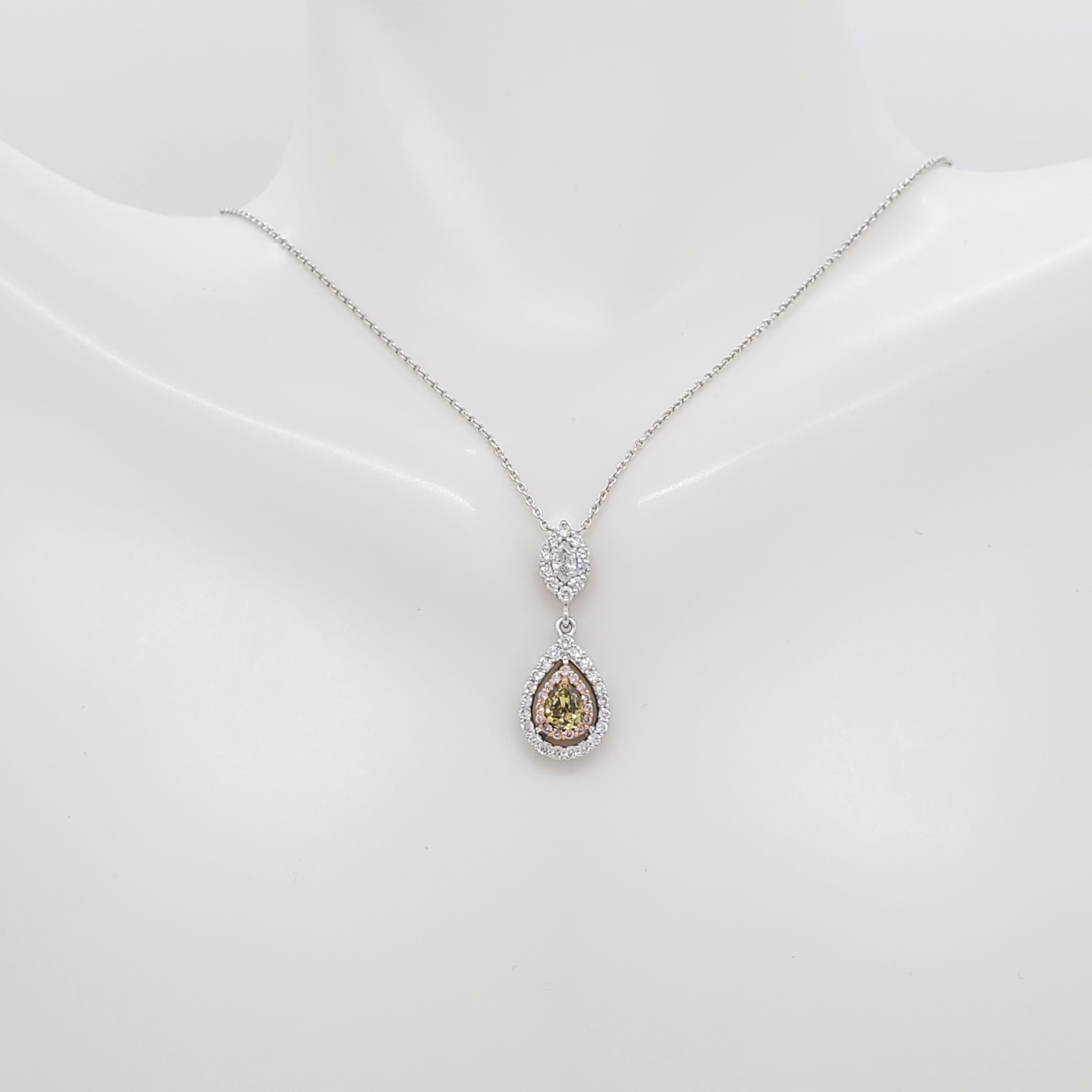 White and Natural Fancy Color Diamond Pendant Necklace in 18k In New Condition For Sale In Los Angeles, CA