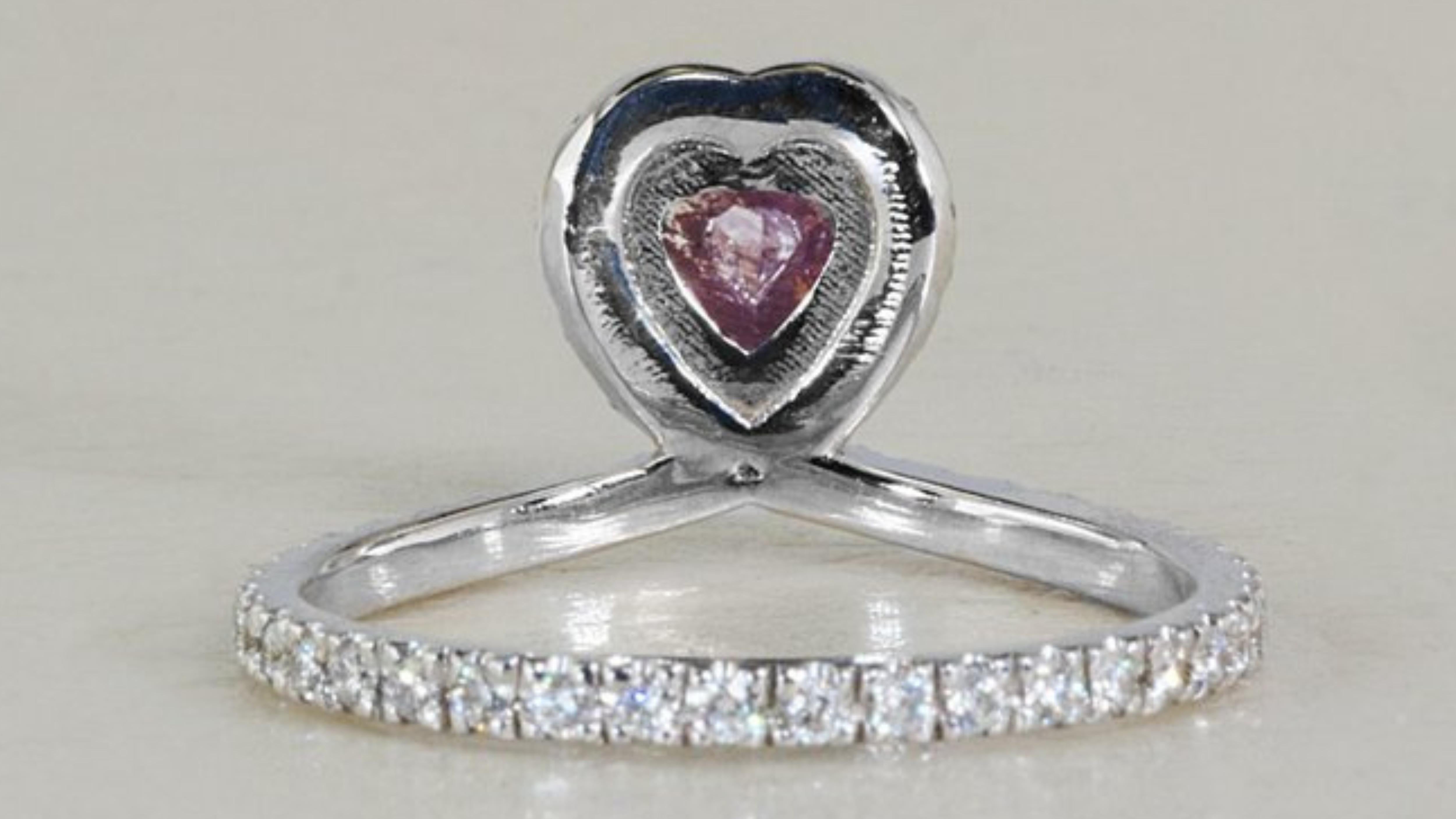 Gorgeous White Gold .67ct. Heart Brilliant Pave Diamond Ring In New Condition For Sale In רמת גן, IL