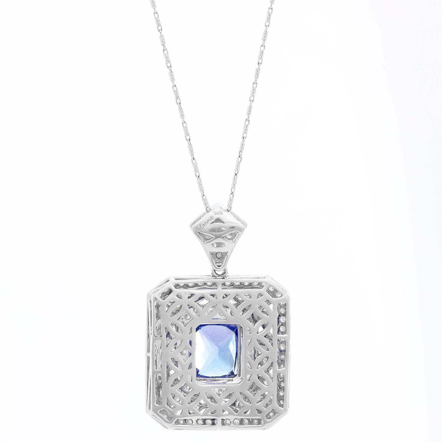 Gorgeous White Gold Diamond and Tanzanite Pendant Necklace In Excellent Condition In Dallas, TX