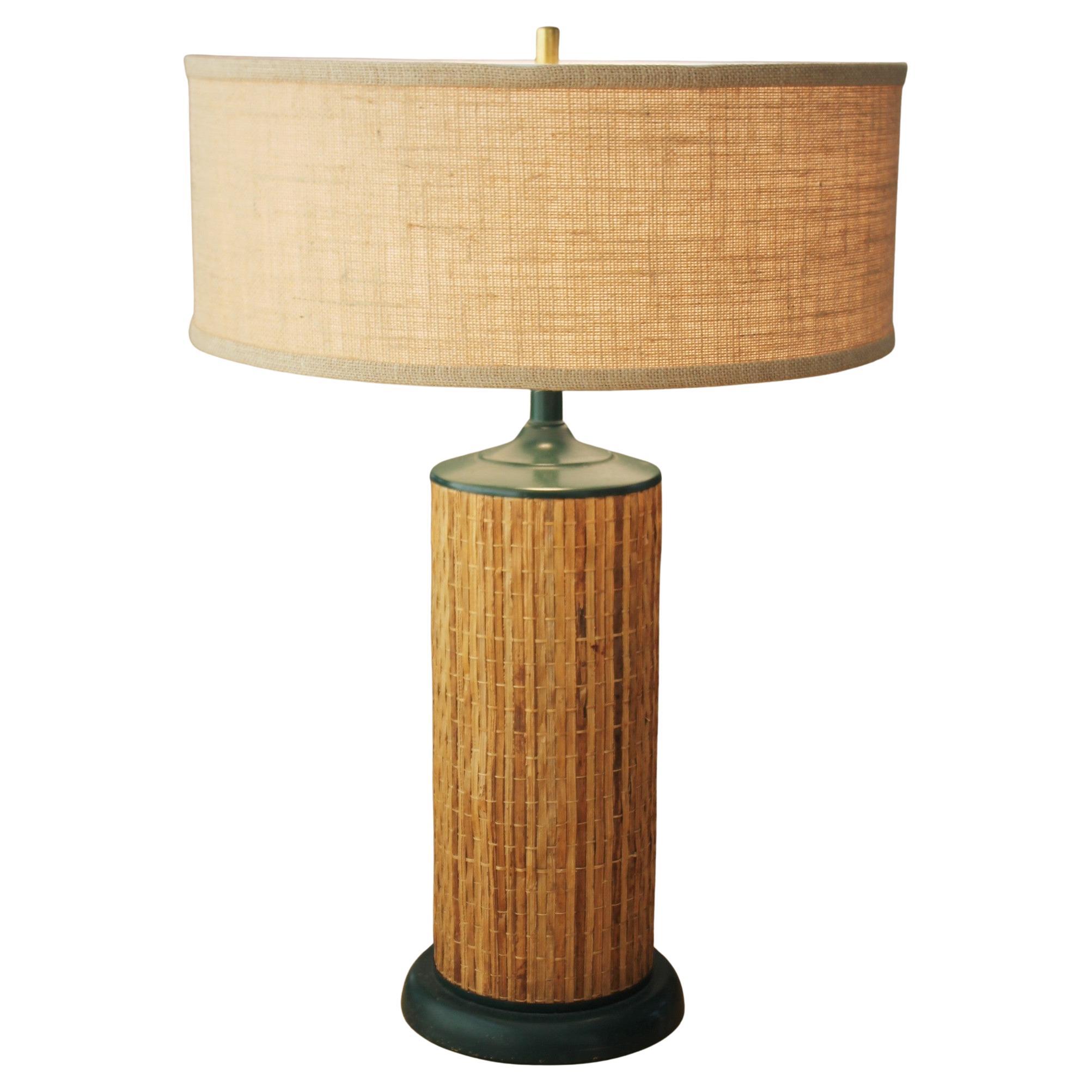 ¡Preciosa lámpara de sobremesa de mimbre de bambú de mediados de siglo! 1940s Decoración Iluminación