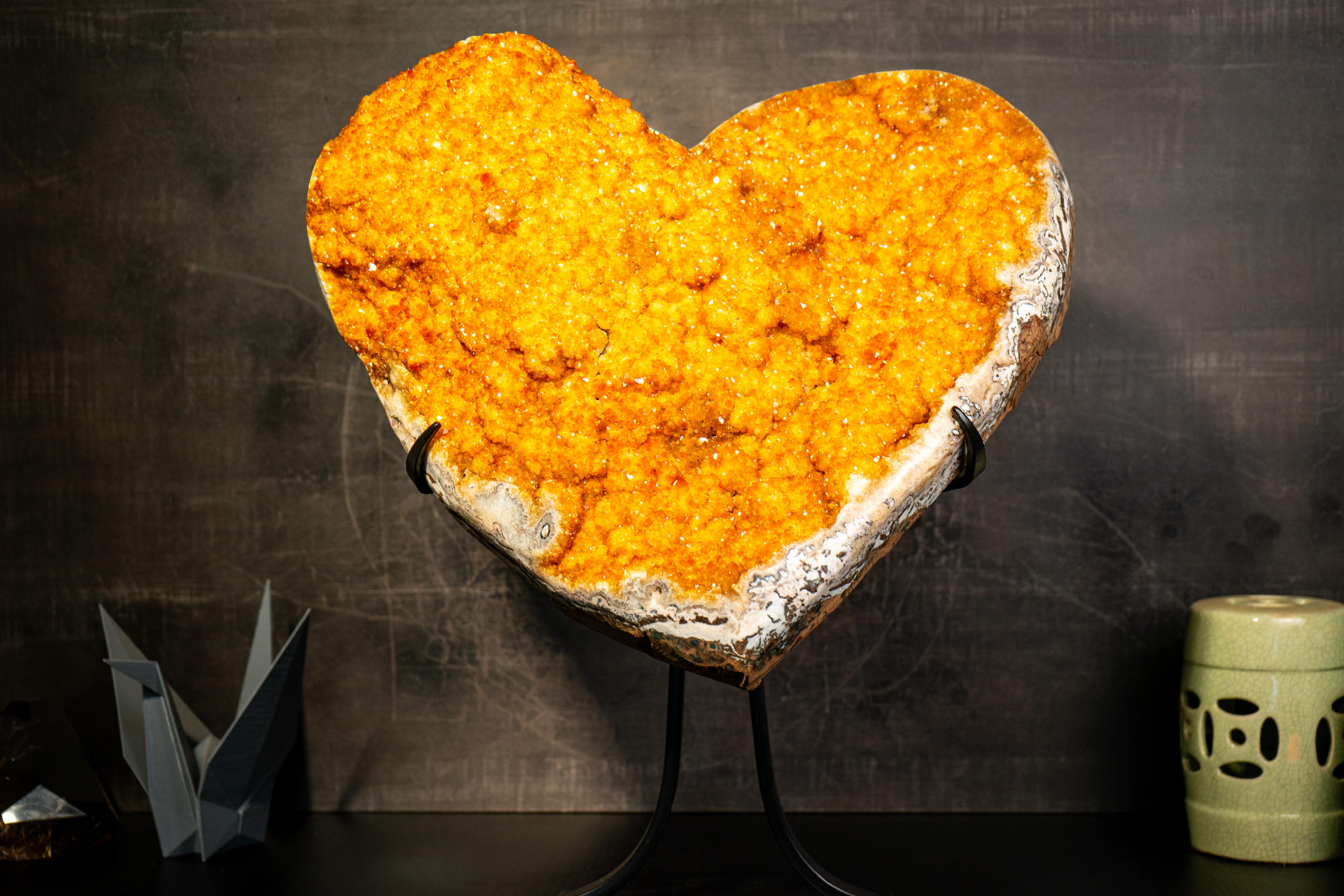 Cristallo Splendido cuore di citrino giallo-oro X-Large da 22 pollici in vendita