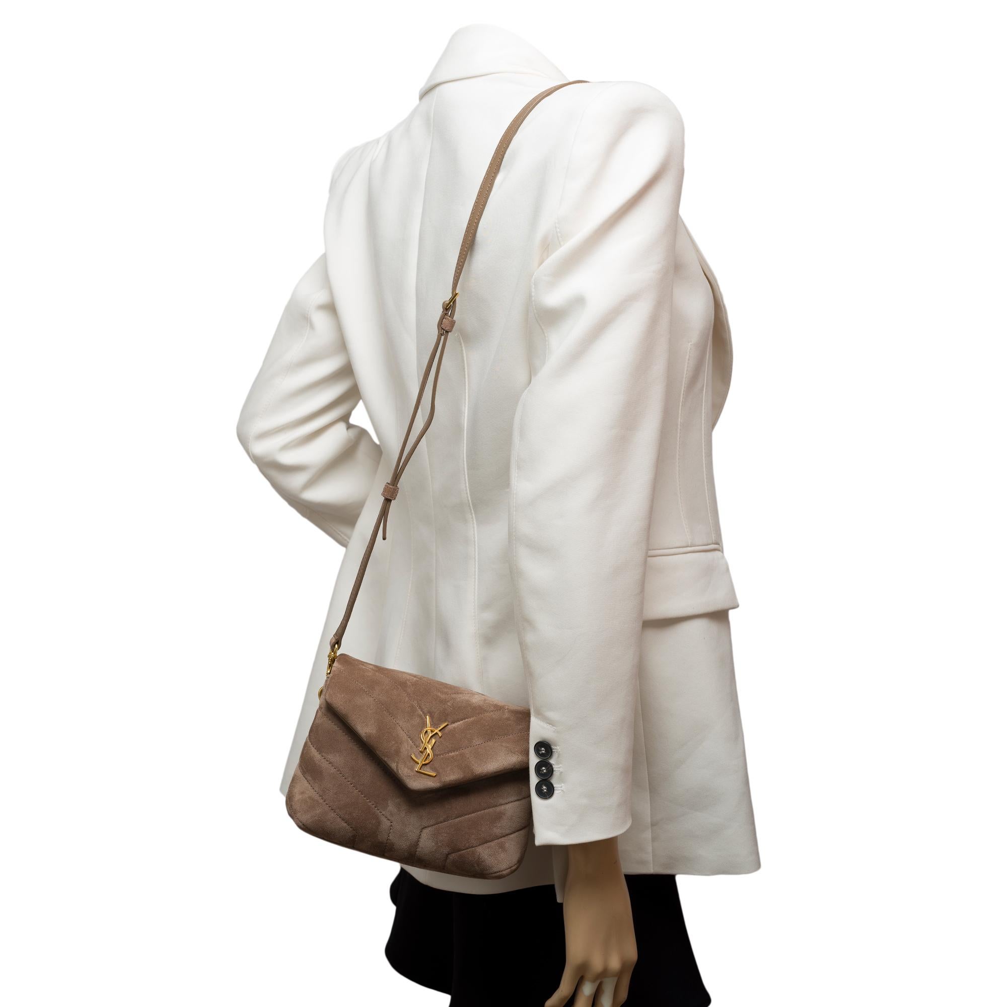 Gorgeous YSL Loulou Toy shoulder bag in brown quilted suede, GHW For Sale 8