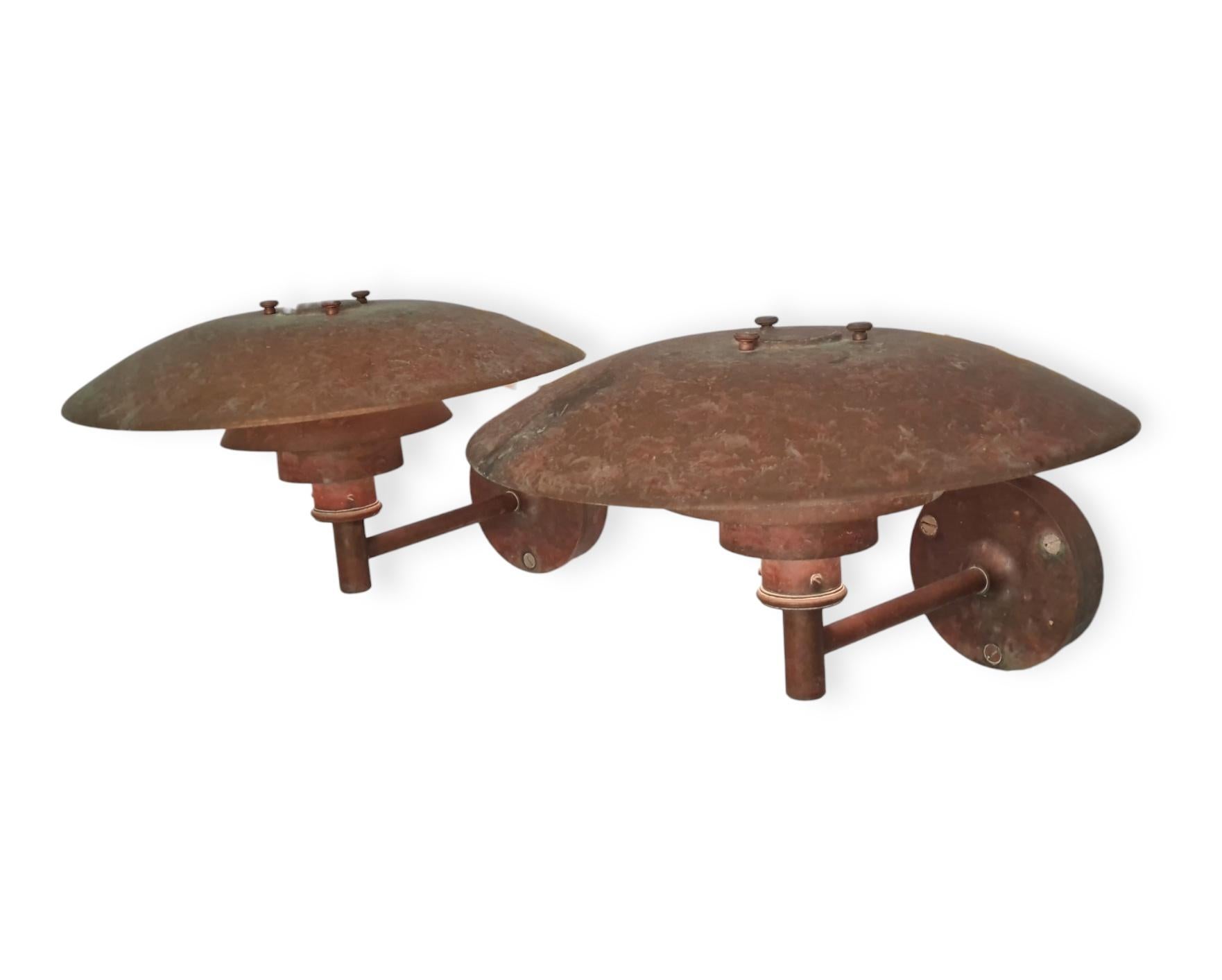 Gorgeously Patinated Pair of Poul Henningsen PH Wall lamps, Louis Poulsen In Good Condition For Sale In Helsinki, FI