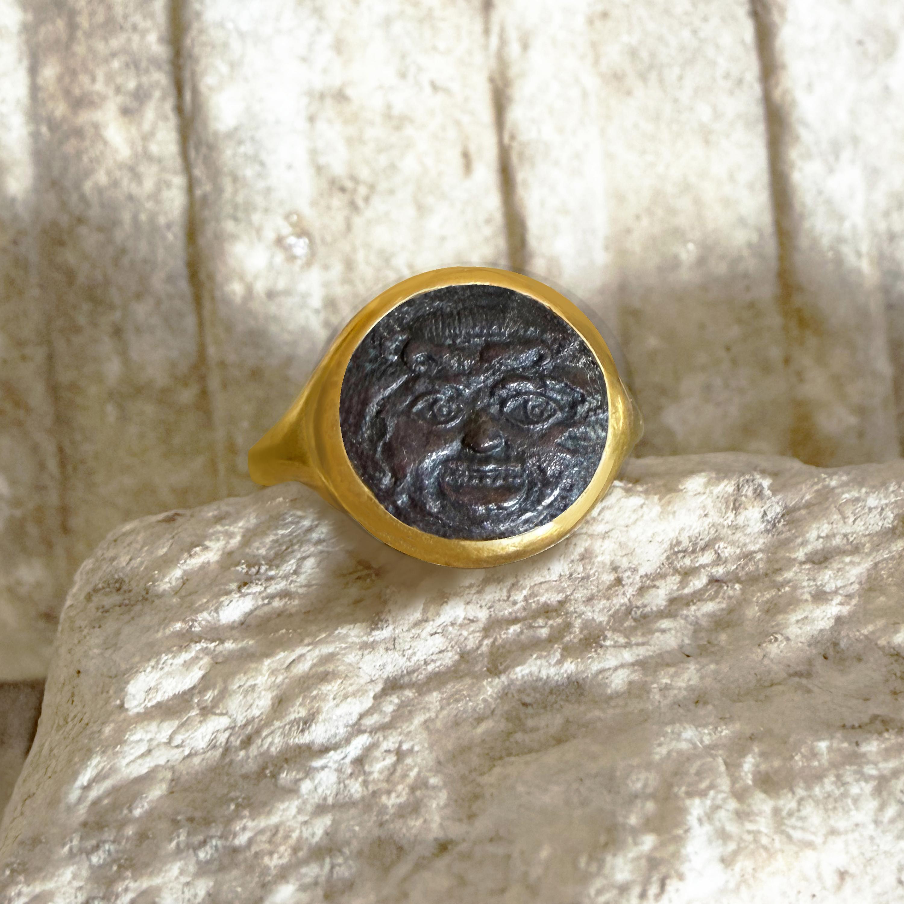 GORGON/MEDUSA Authentique pièce de monnaie grecque antique du 5e siècle avant J.-C. Bague en or Unisexe en vente