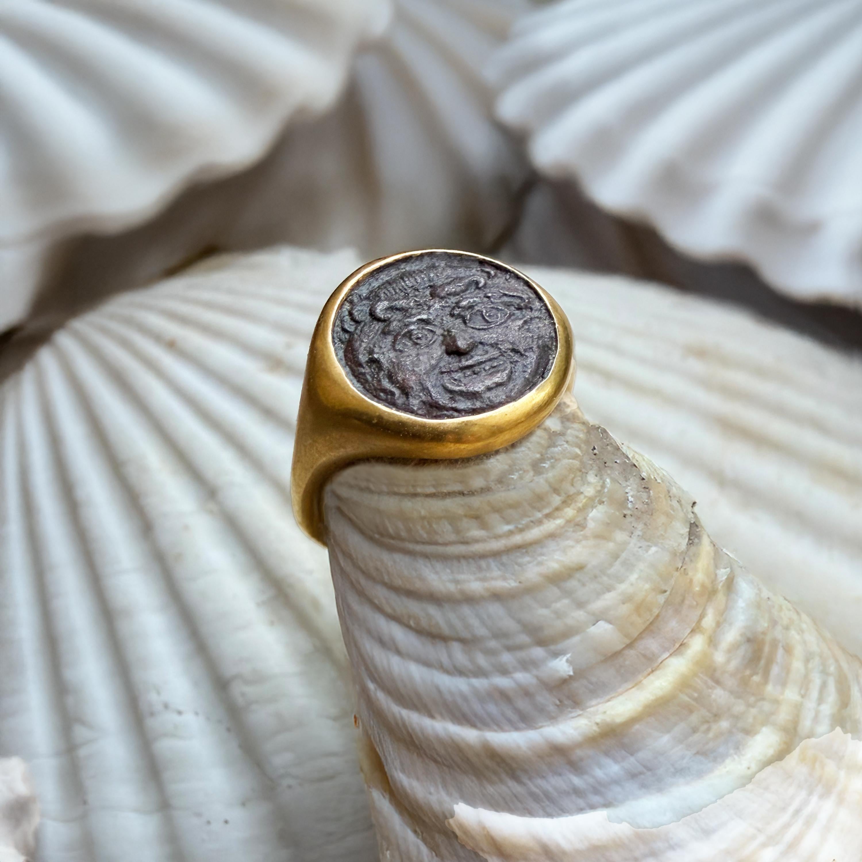 GORGON/MEDUSA Authentique pièce de monnaie grecque antique du 5e siècle avant J.-C. Bague en or en vente 5