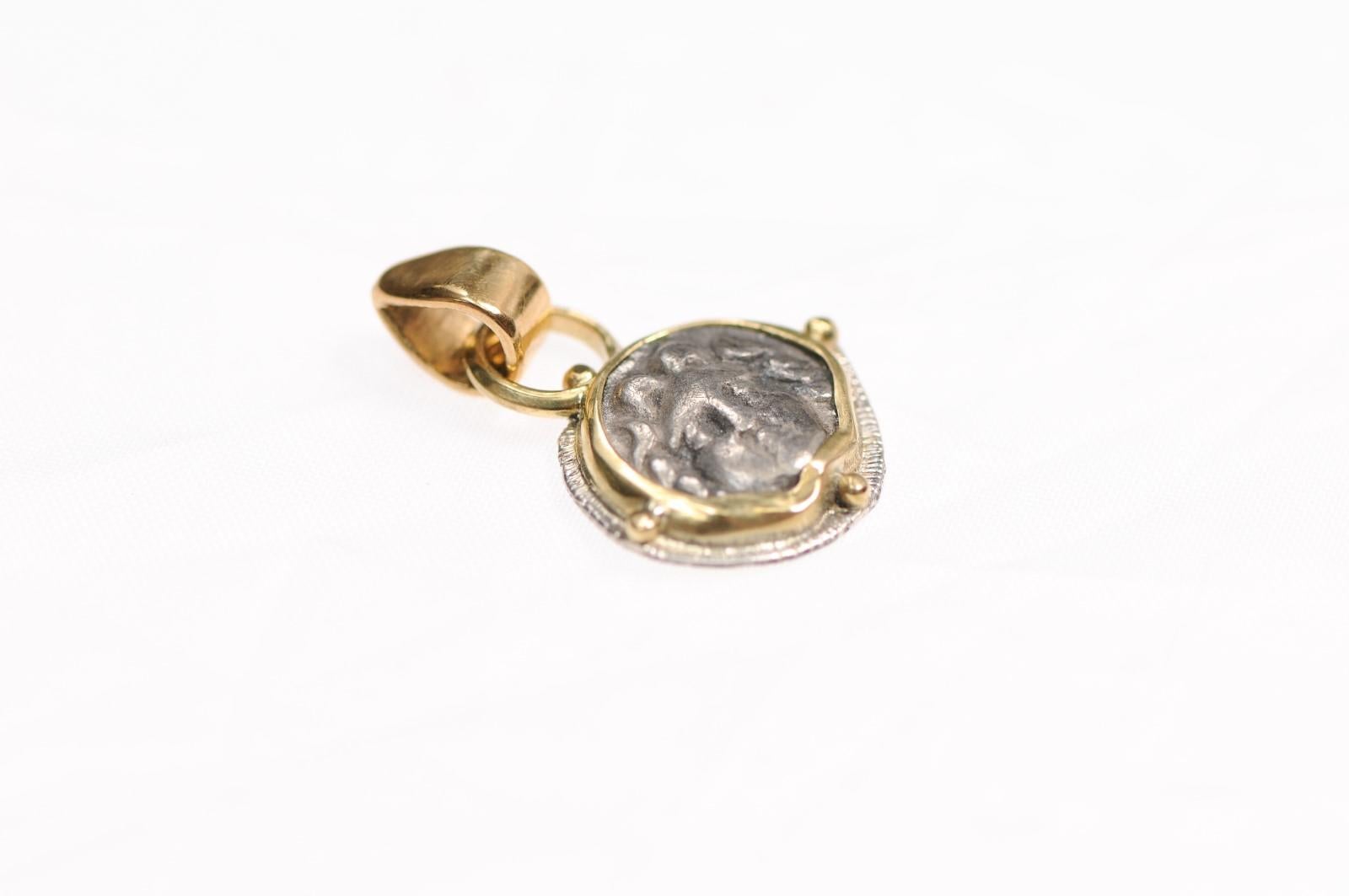 Greco classico Ciondolo Gorgoneion Pisidia Selge con oro 22K in vendita
