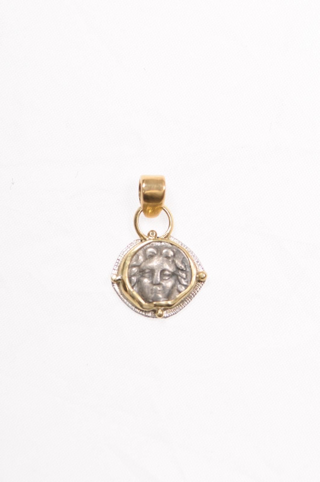 Ciondolo Gorgoneion Pisidia Selge con oro 22K In condizioni ottime in vendita a Atlanta, GA
