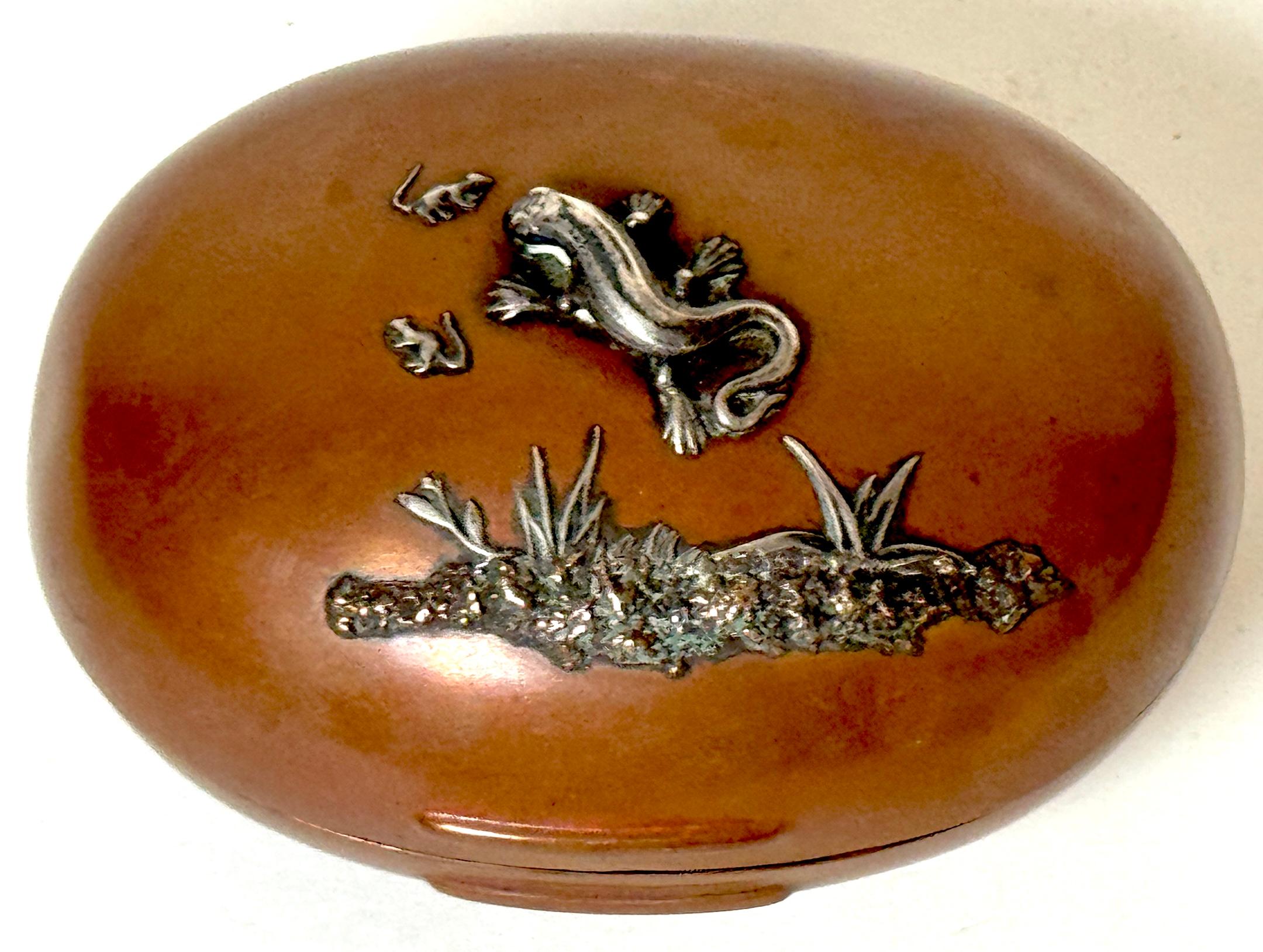 Gorham Aesthetic Movement Sterling Mixed-Metal Box with Lizard and Mice, 1883

Dimensions: 3.5