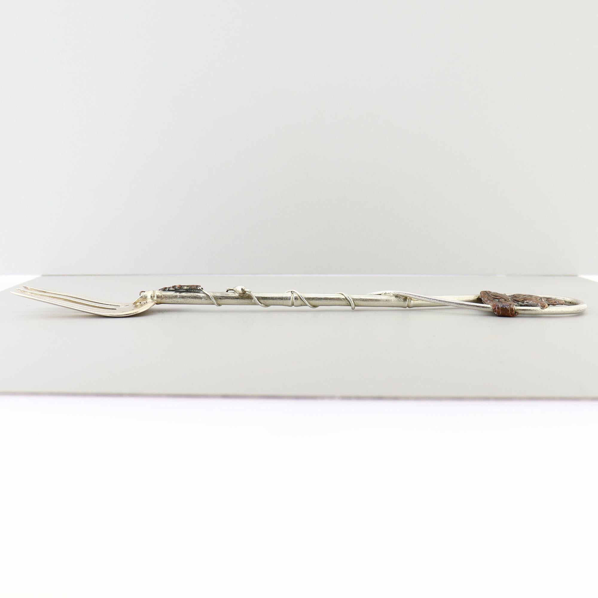 Gorham Aesthetic Sterling Silver & Mixed Metals Fisherman & Fish Cocktail Fork (fourchette à cocktail) en vente 3