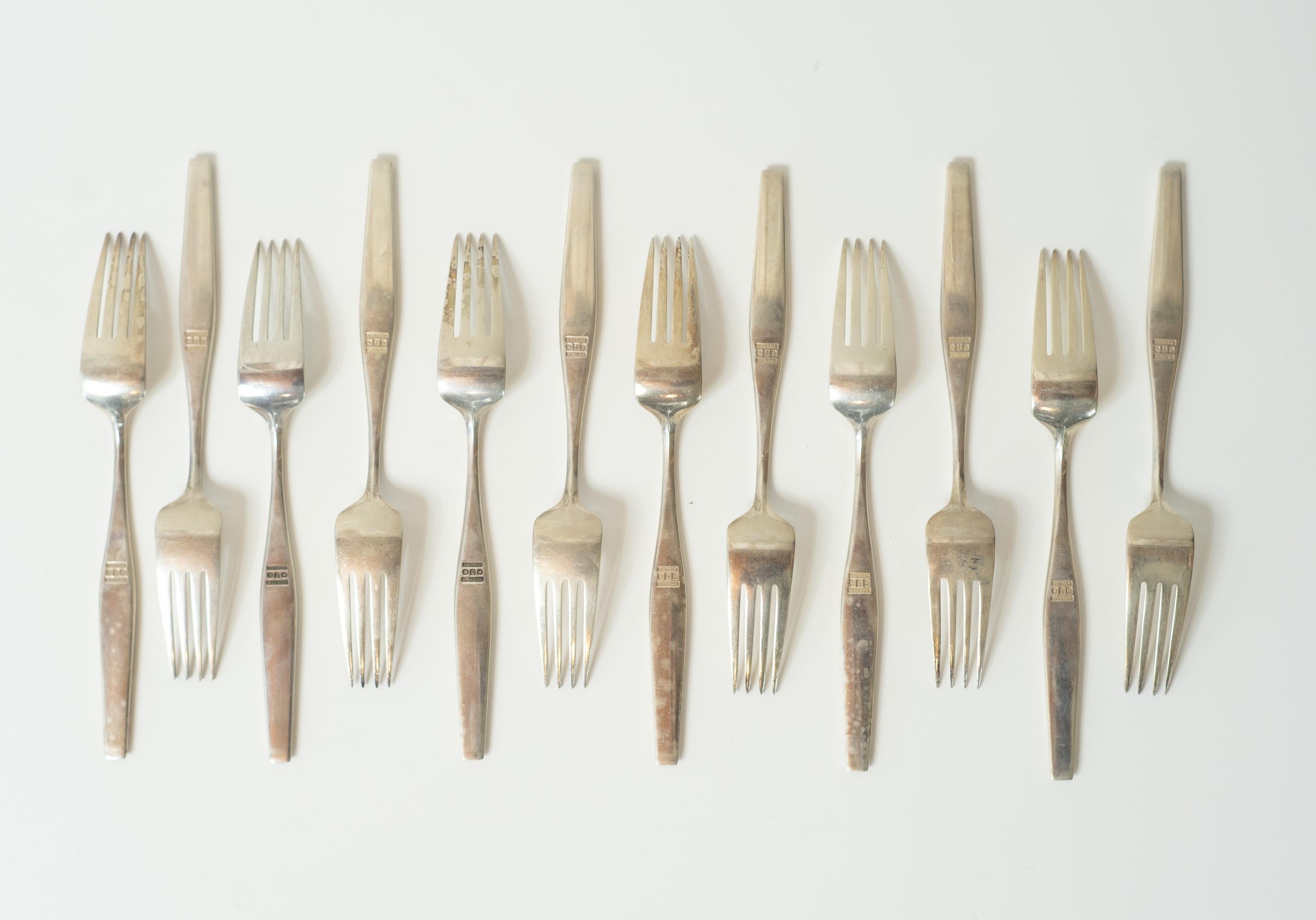 XX secolo Gorham American Modernist Set di posate in argento per 8 persone 77 pezzi in vendita