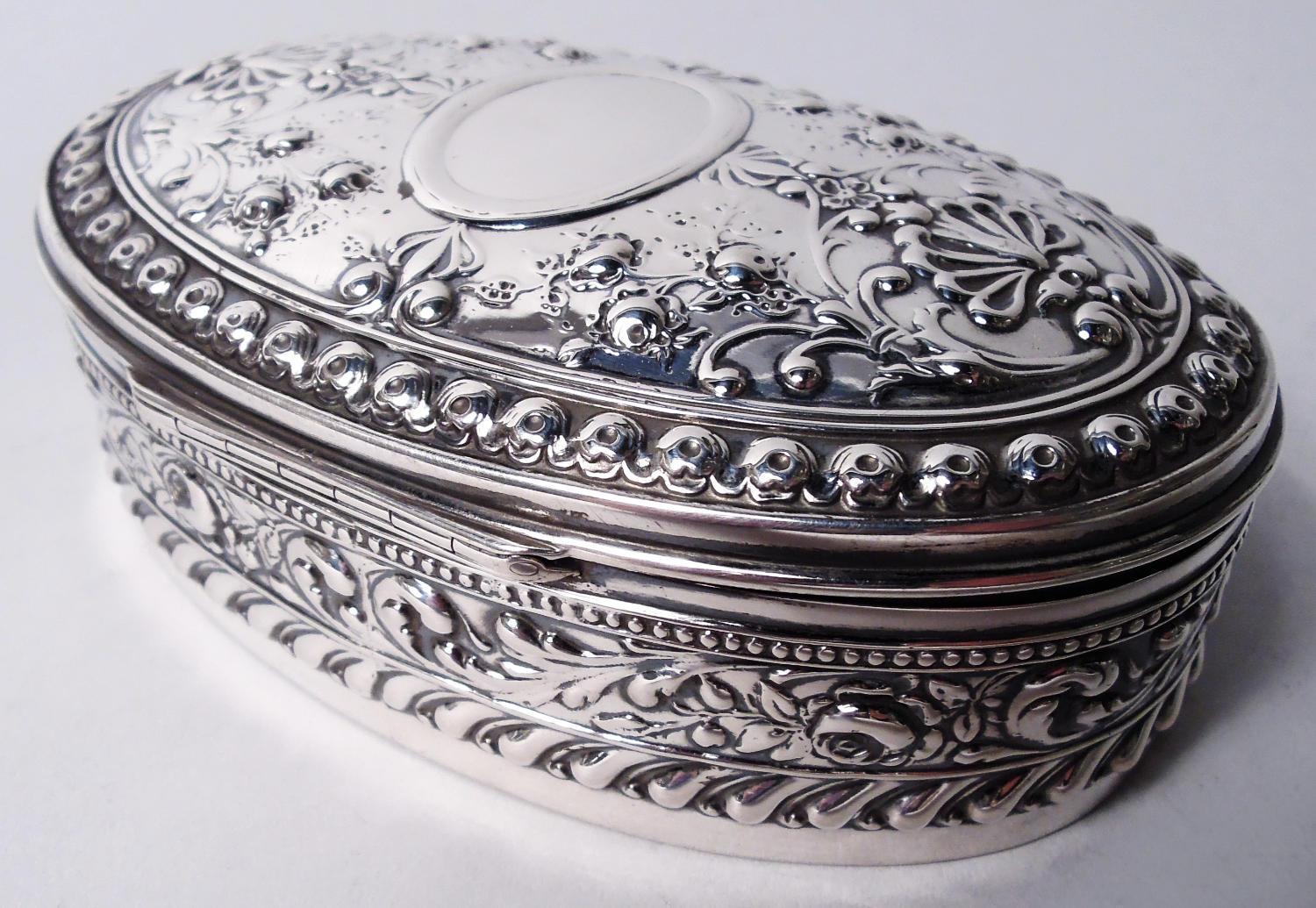 Gorham American Victorian Classical Sterling Silver Jewelry Box 1897 For Sale 2