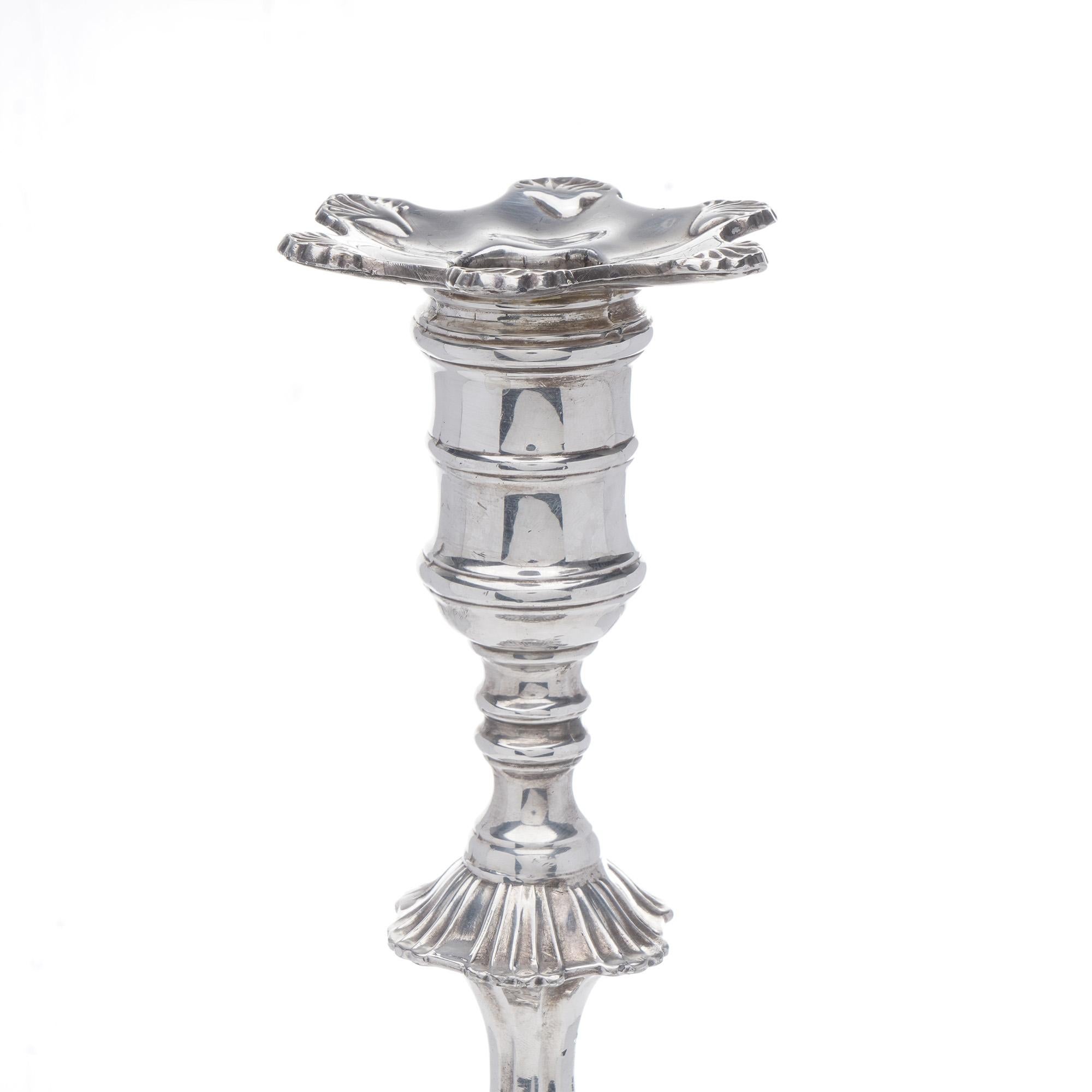 Candelabros Gorham para el Museo Metropolitano mediados del siglo XX en venta