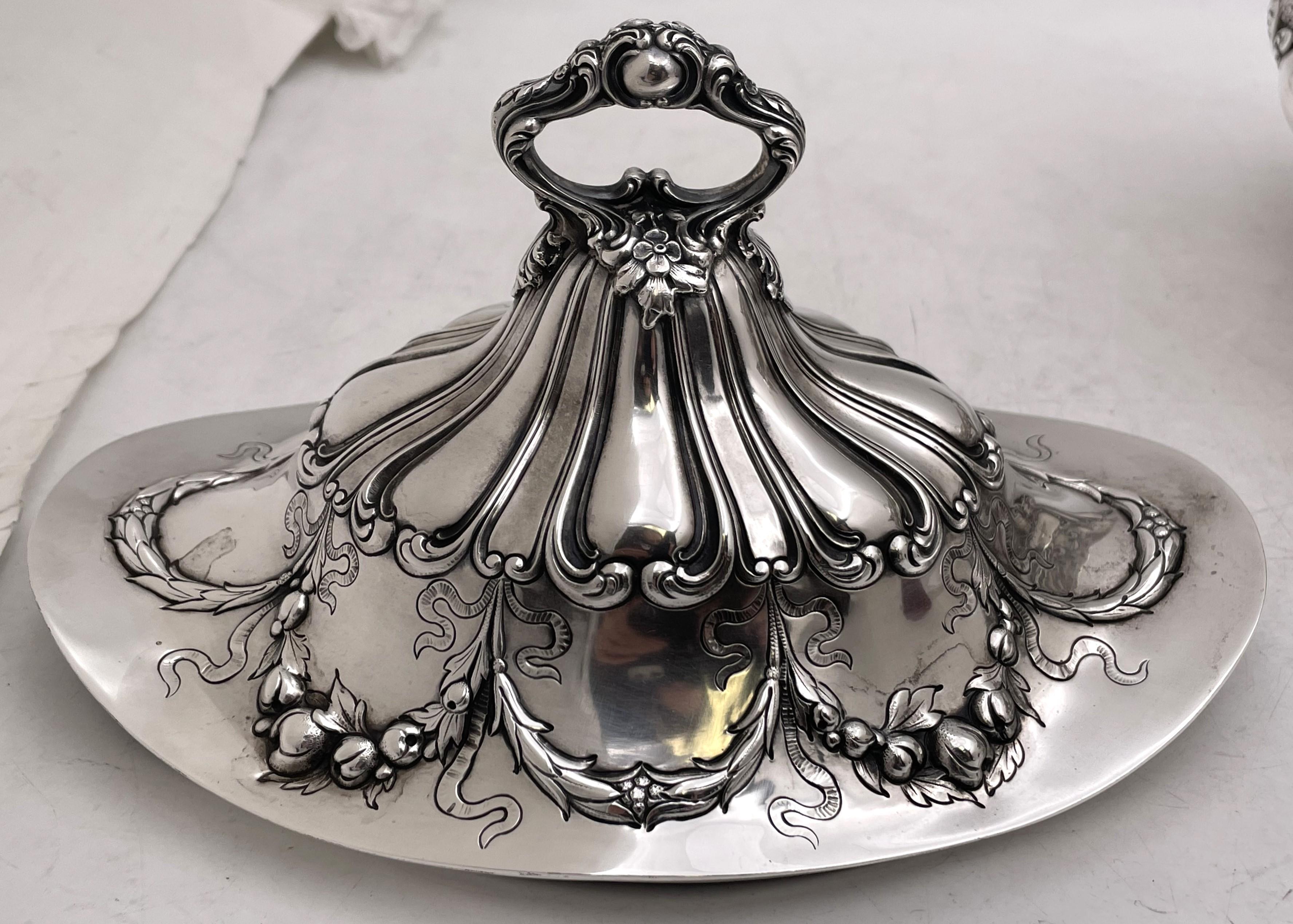 Gorham Chantilly Grande Pair of Sterling Silver 1900 Tureens Art Nouveau Style In Good Condition For Sale In New York, NY