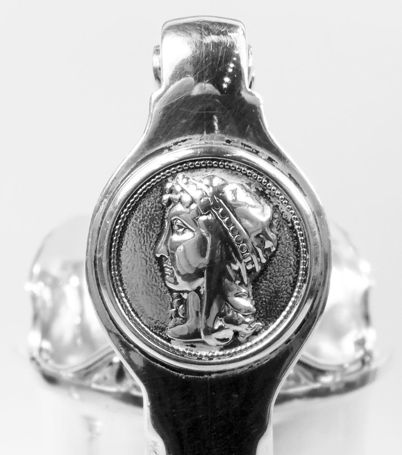 Gorham Coin Silver Water Pitcher in Classic Medallion Pattern In Good Condition For Sale In New York, NY