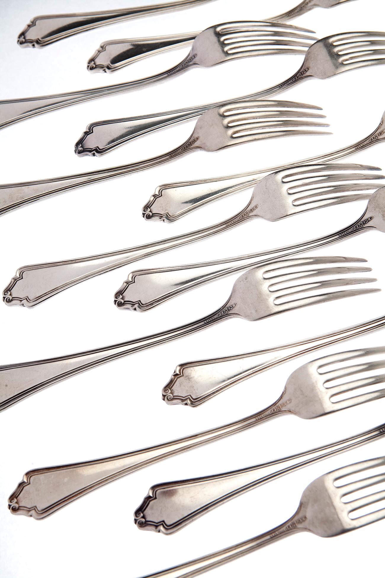Gorham Dinner Forks in Shelbourne Pattern; Set/13 In Good Condition For Sale In Malibu, CA