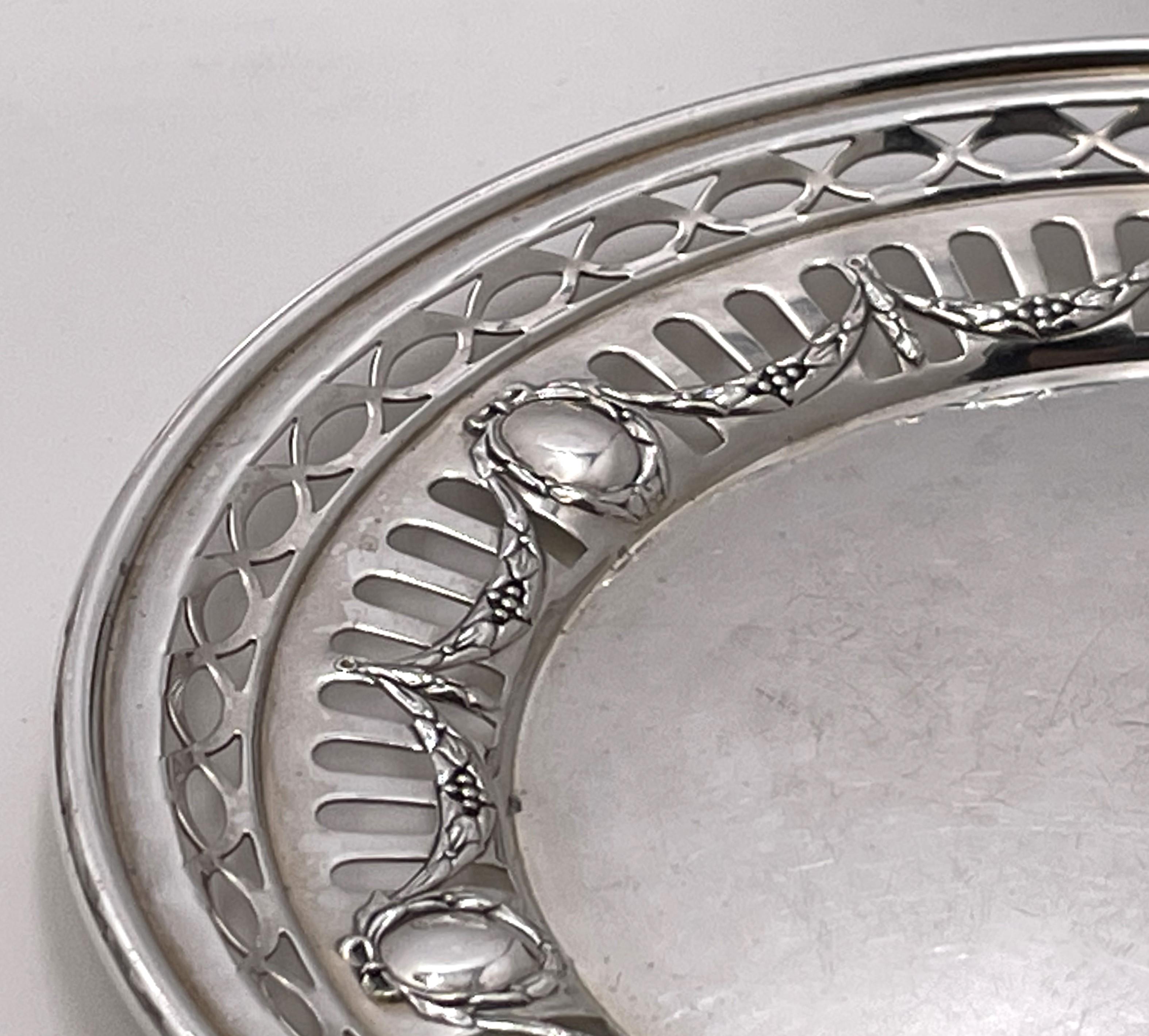 Durgin-Gorham: set di 12 piatti da portata in argento sterling e 12 piatti da pane in vendita 2