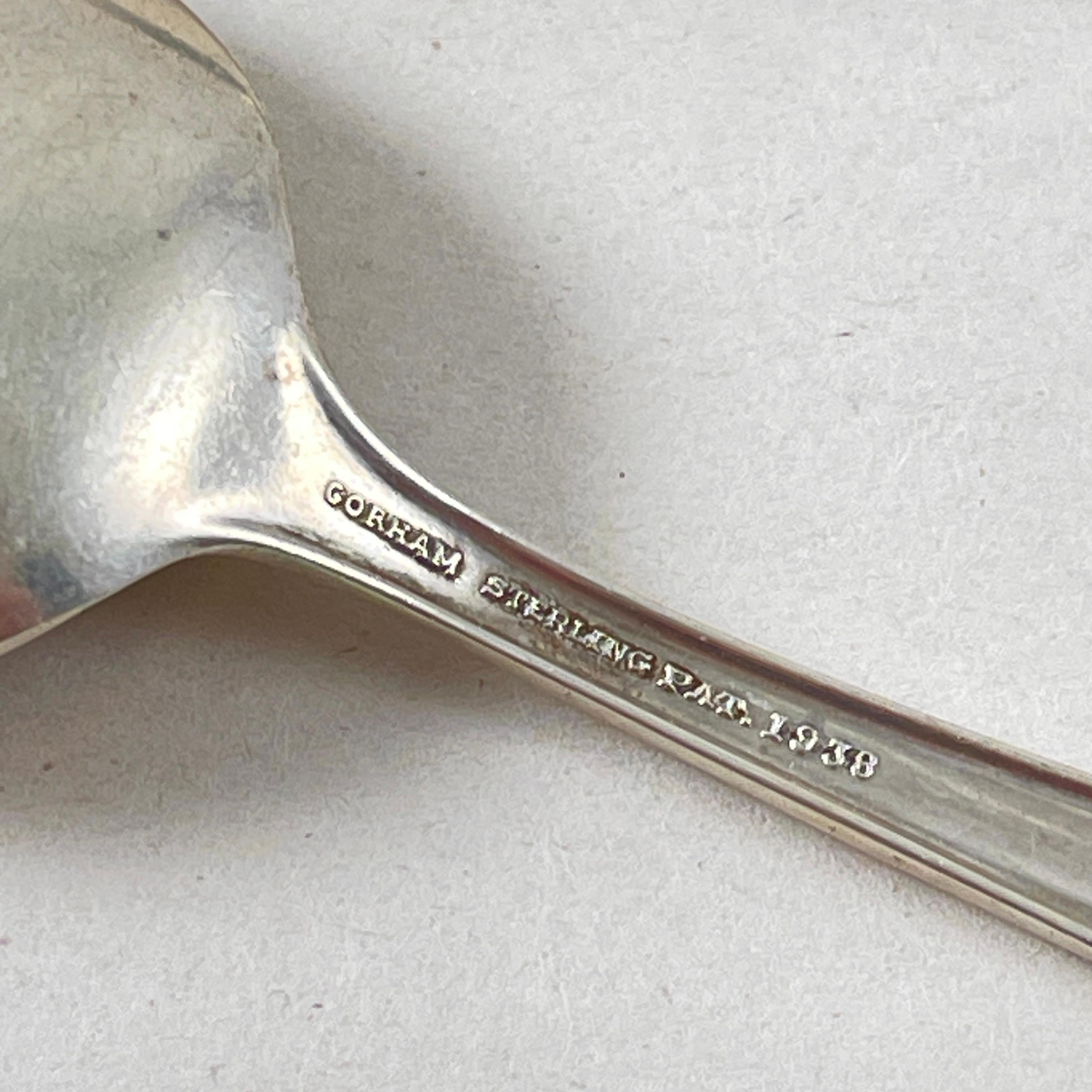 Juego para niños Gorham Estate de plata de ley con diseño Greenbrier, 2 piezas Plata esterlina en venta