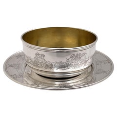 Cuenco y bajoplato Gorham de plata de ley dorada de 1927 con motivos infantiles