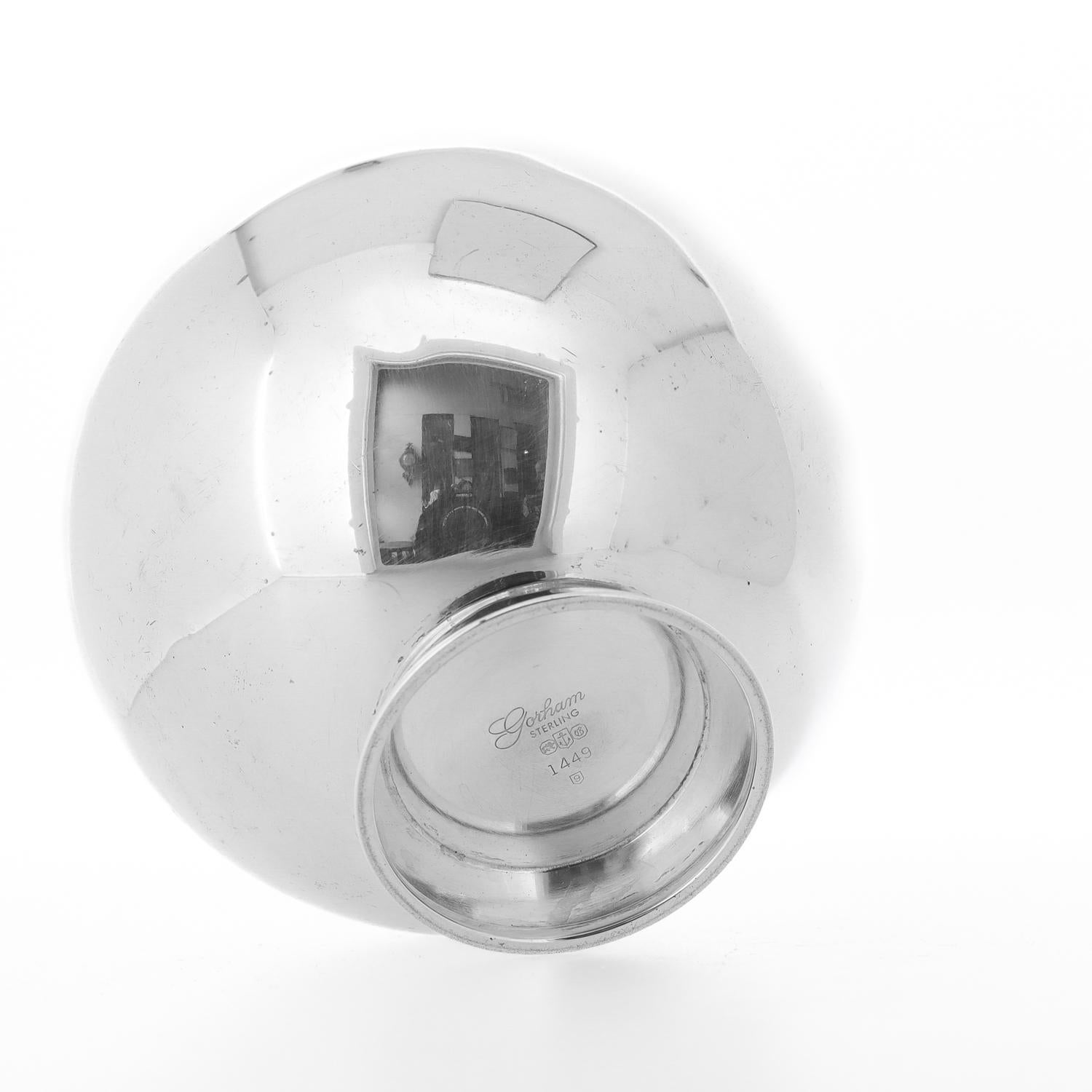 Vase moderniste de Gorham en forme de sphère en argent sterling East Wind en vente 1