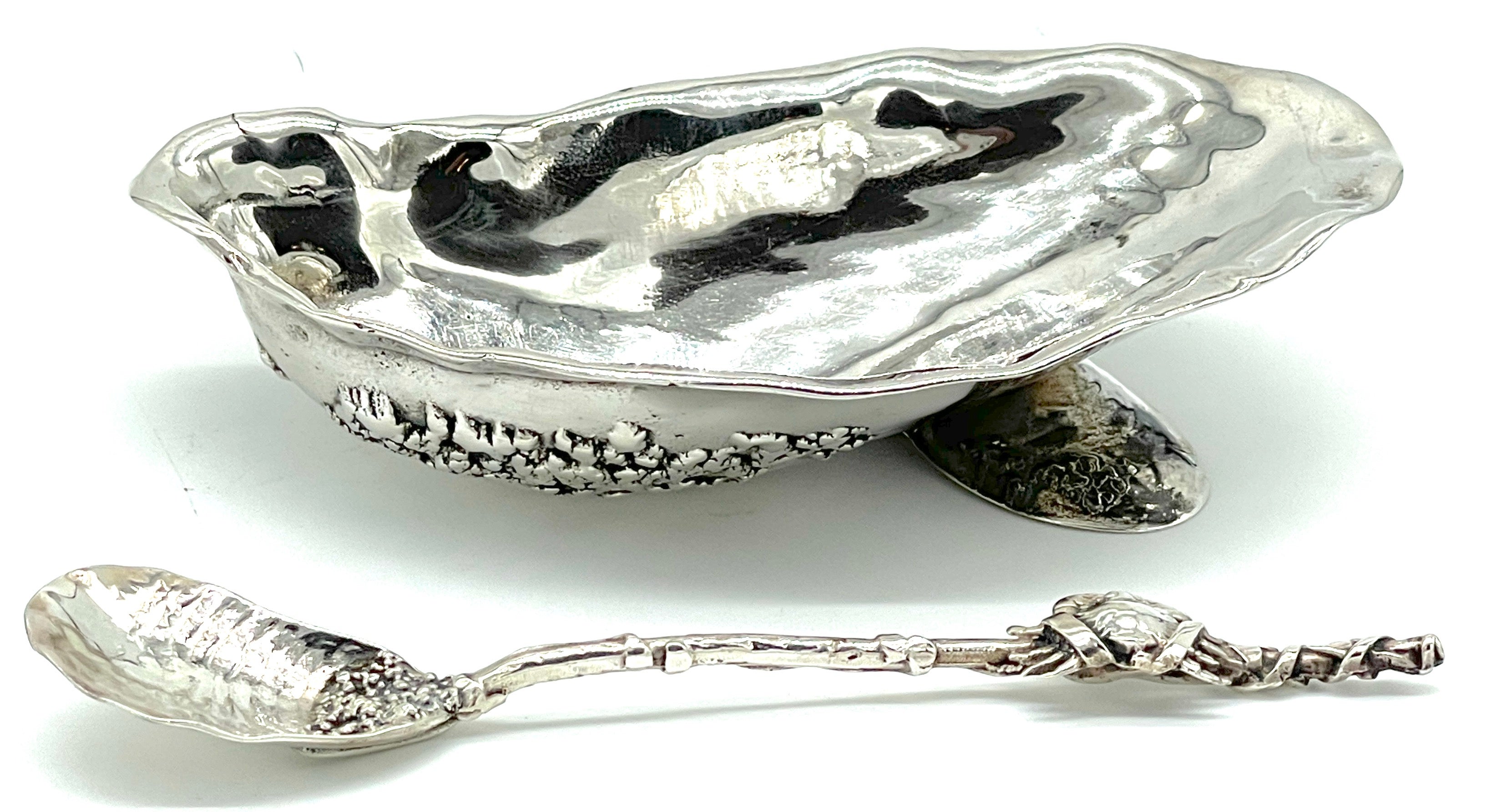 Mouvement esthétique Plat à coquillages et cuillère à crabe figurative Narragansett en argent sterling de Gorham en vente