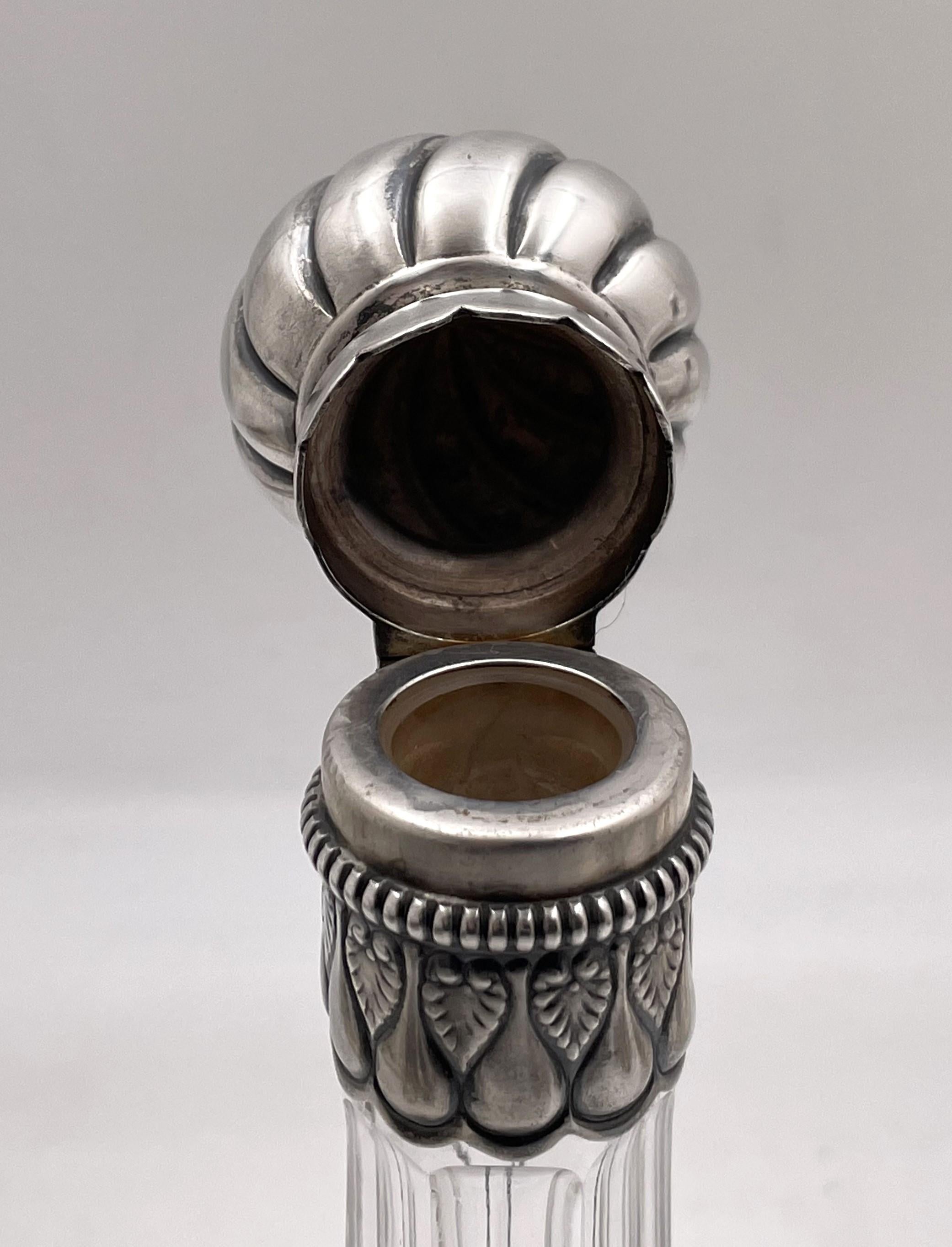 Gorham Coppia di decanter in argento sterling del 1887 in un raro stile moresco/moresca In condizioni buone in vendita a New York, NY