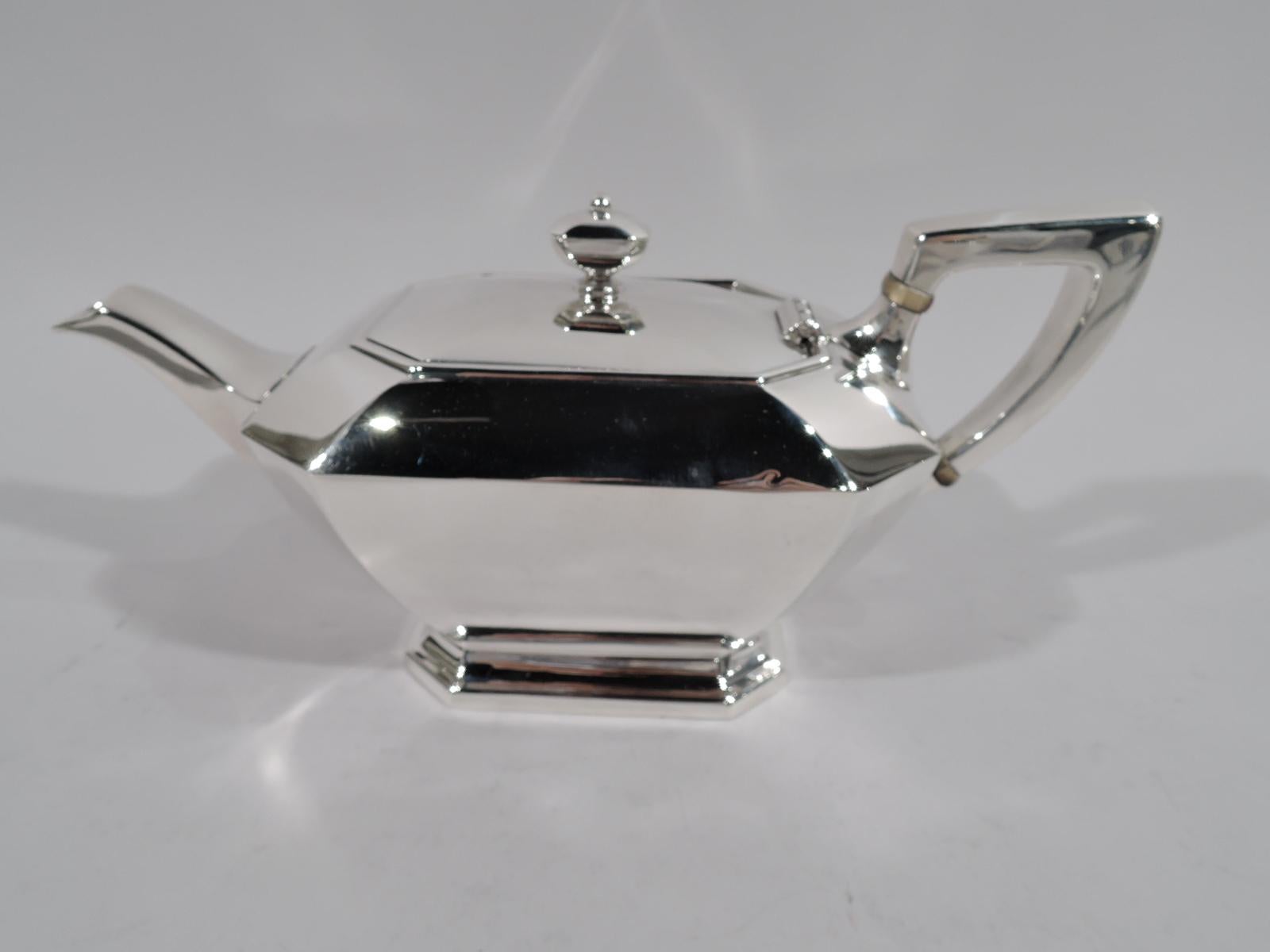 Mid-20th Century Gorham Sterling Silver Coffee and Tea Set in Art Deco Fairfax Pattern