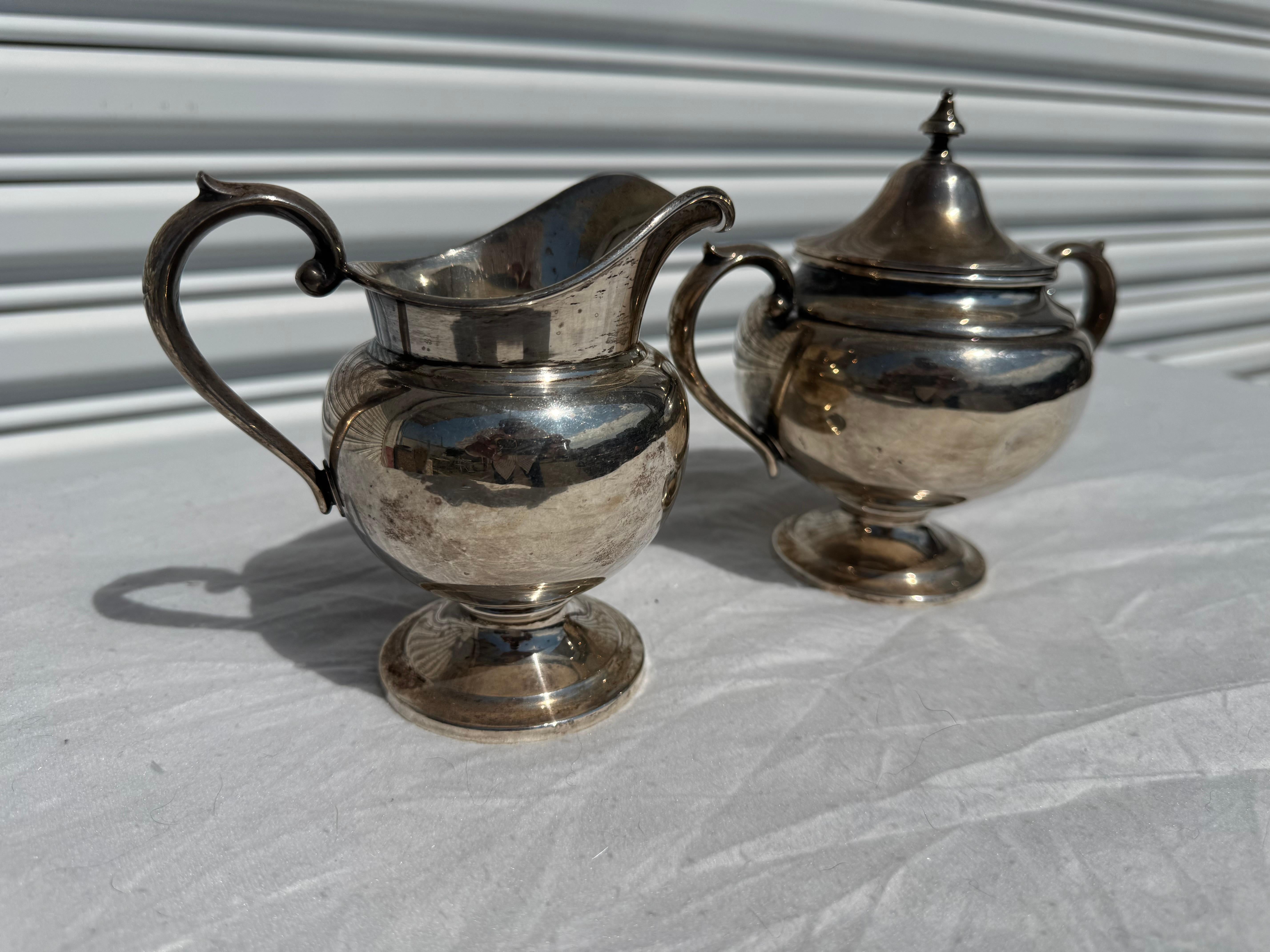 Gorham Sterling Silver Creamer and Sugar Bowl (Amerikanische Klassik) im Angebot