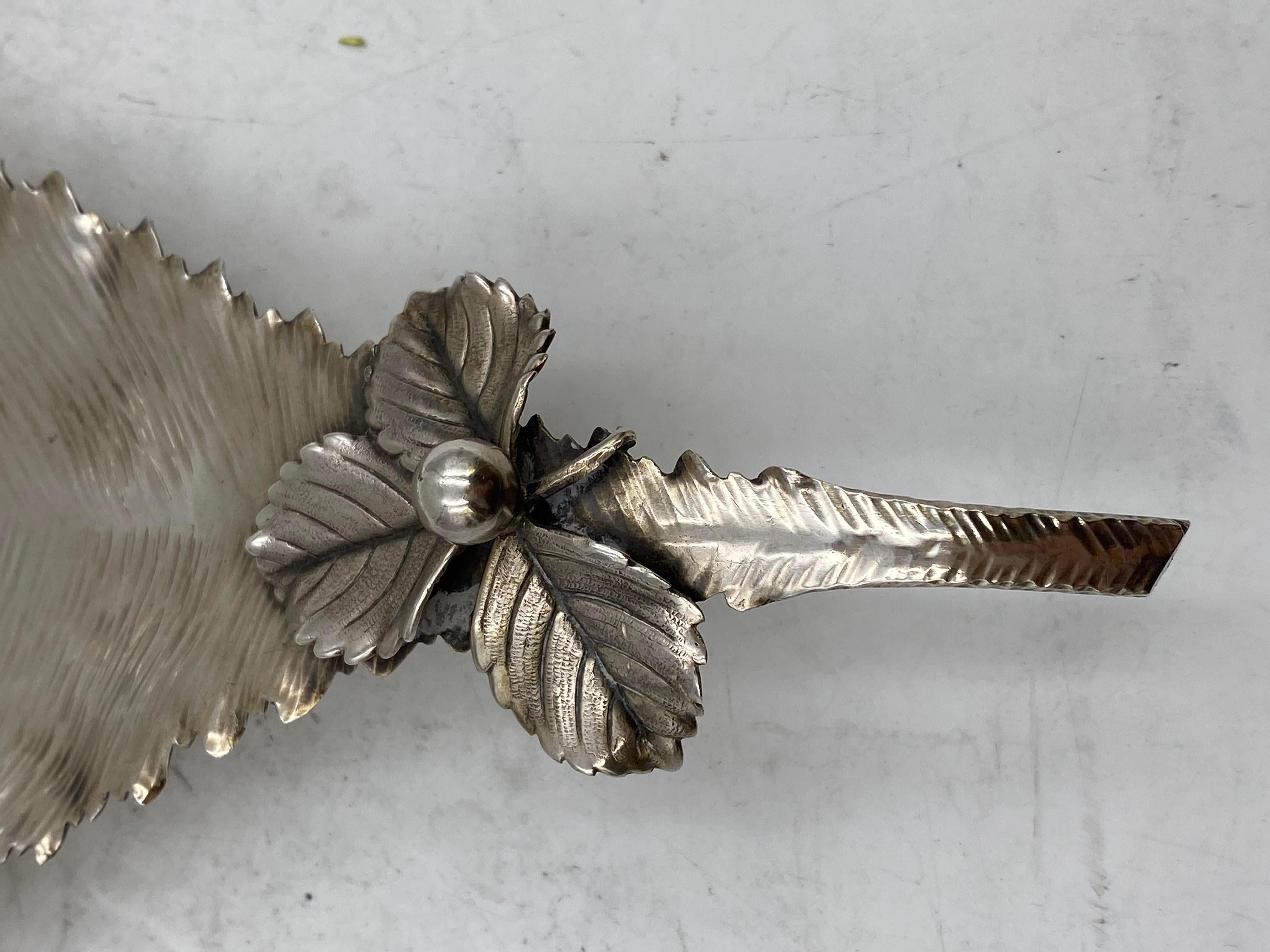 Gorham Sterling Silver Dish from 1882 in Leaf Form In Good Condition For Sale In New York, NY