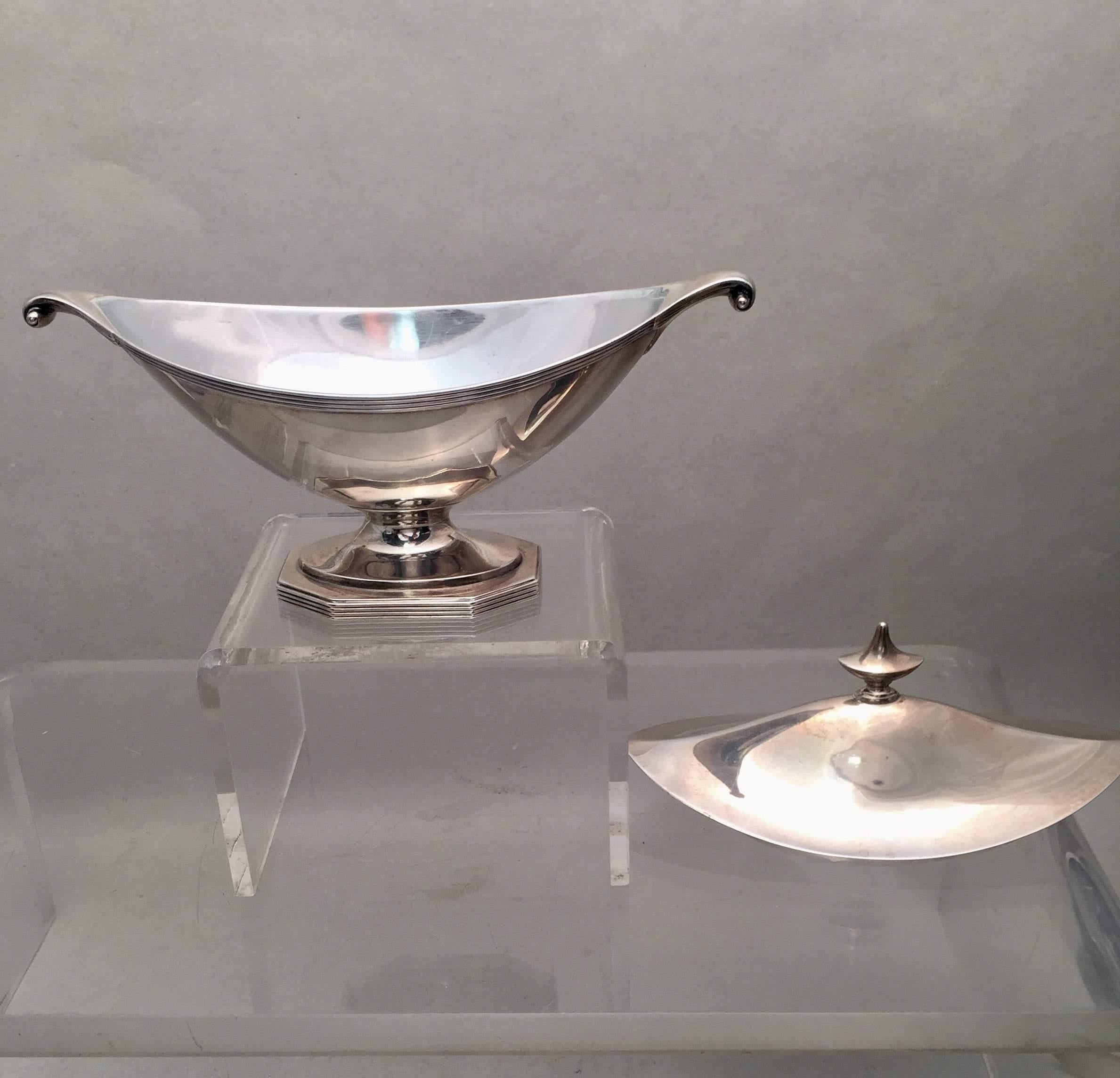 American Gorham Sterling Silver Gravy Sauce Boat Tureen in Georgian Style For Sale