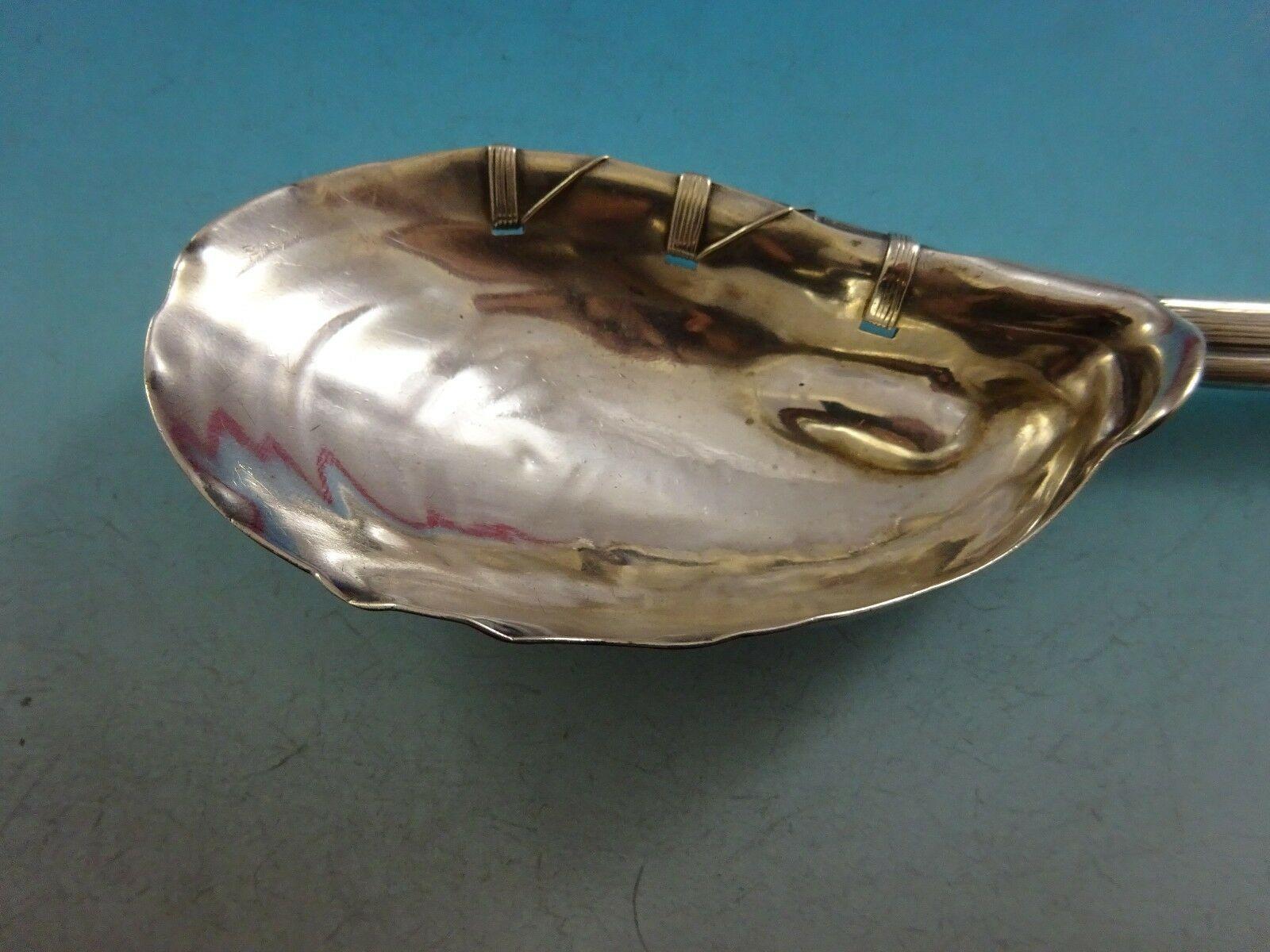 20ième siècle Cuillère de service à salade en argent sterling Gorham avec poignée en bambou #330 Antique
