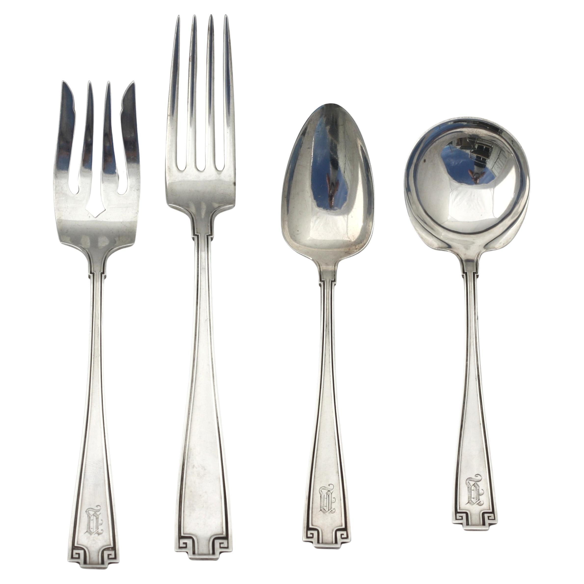 Servicio de cubiertos de treinta y seis piezas de plata de ley Gorham