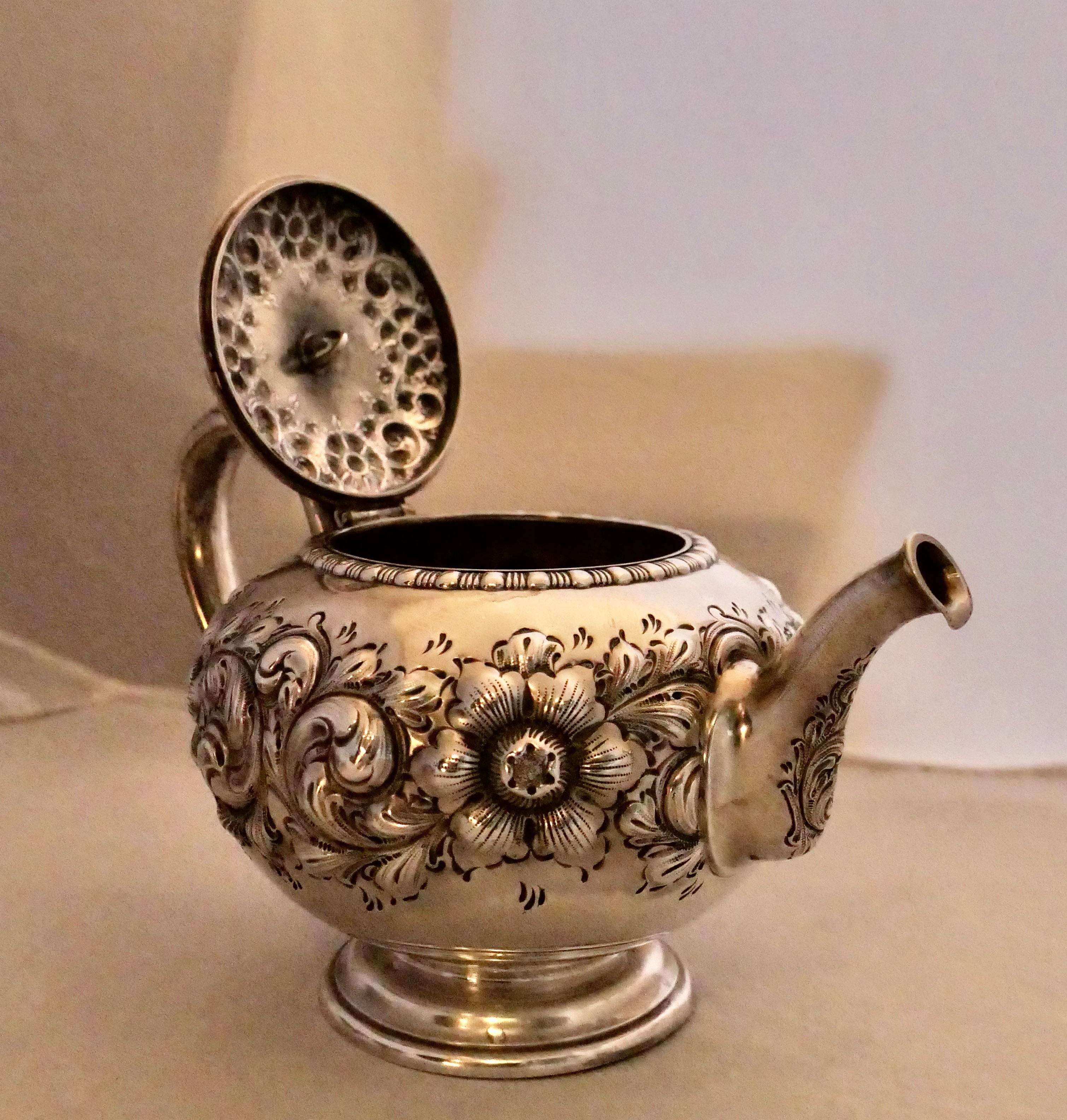 Tee-Set aus Sterlingsilber von Gorham im Zustand „Gut“ im Angebot in Bronx, NY