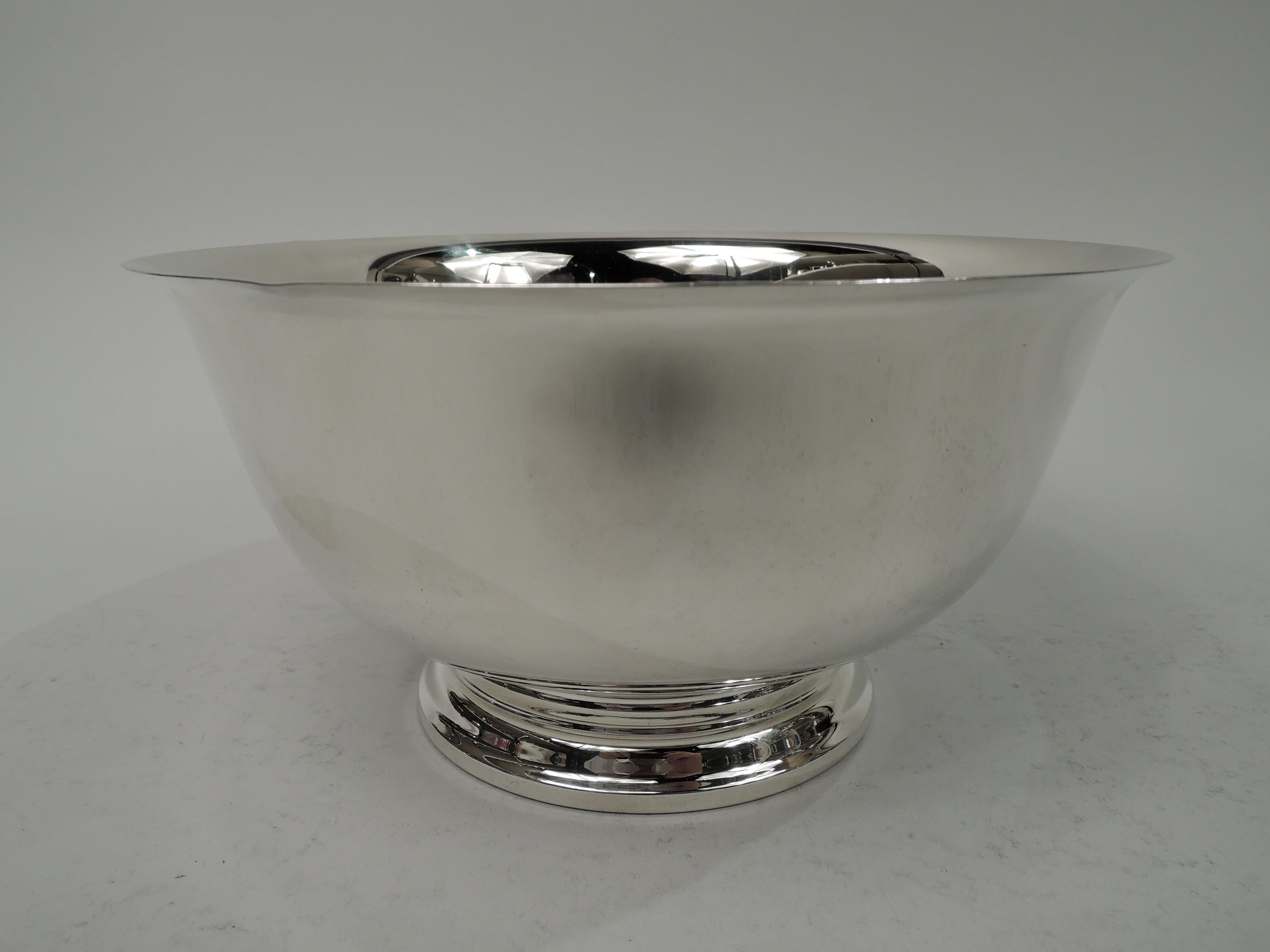 American Colonial sterling silver bowl. Made by Gorham in Providence in 1948. Curved and tapering sides, flared rim, and stepped foot. For serving or presentation with lots of room for engraving. Fully marked including maker’s stamp, date code, and