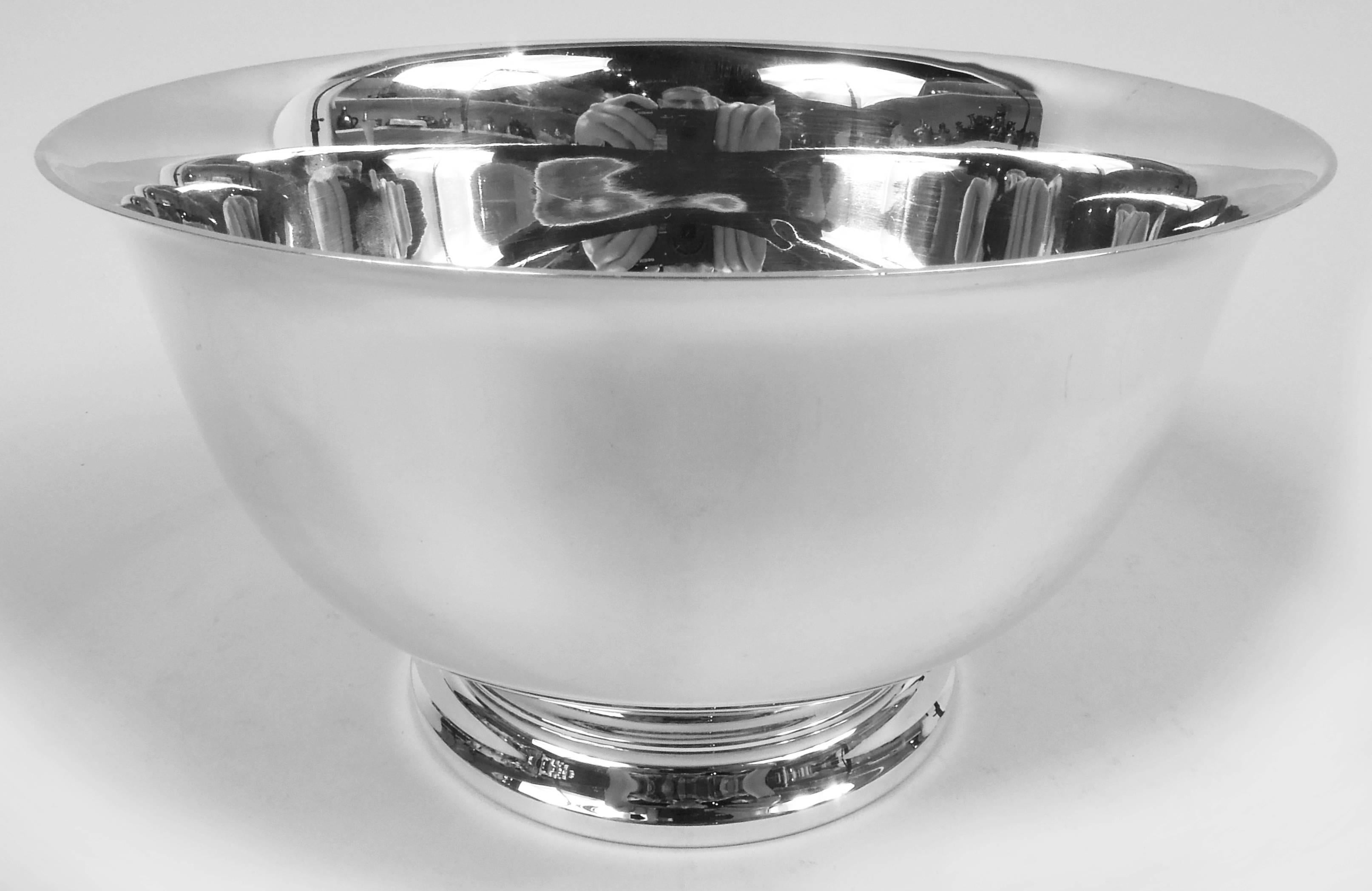 Colonial Revival Gorham Traditional Sterling Silver Revere Bowl For Sale