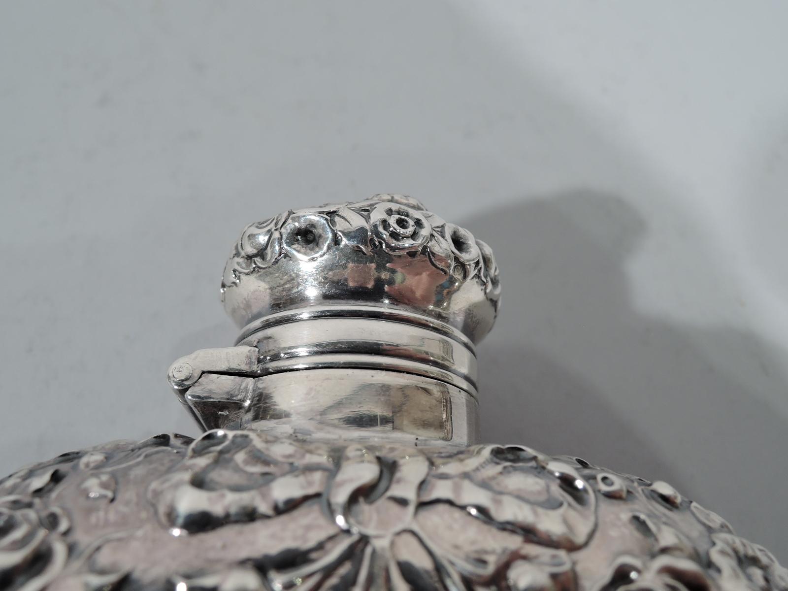 Gorham Turn-of-the-century Sterling Silver Rose and Cherub Flask In Excellent Condition In New York, NY
