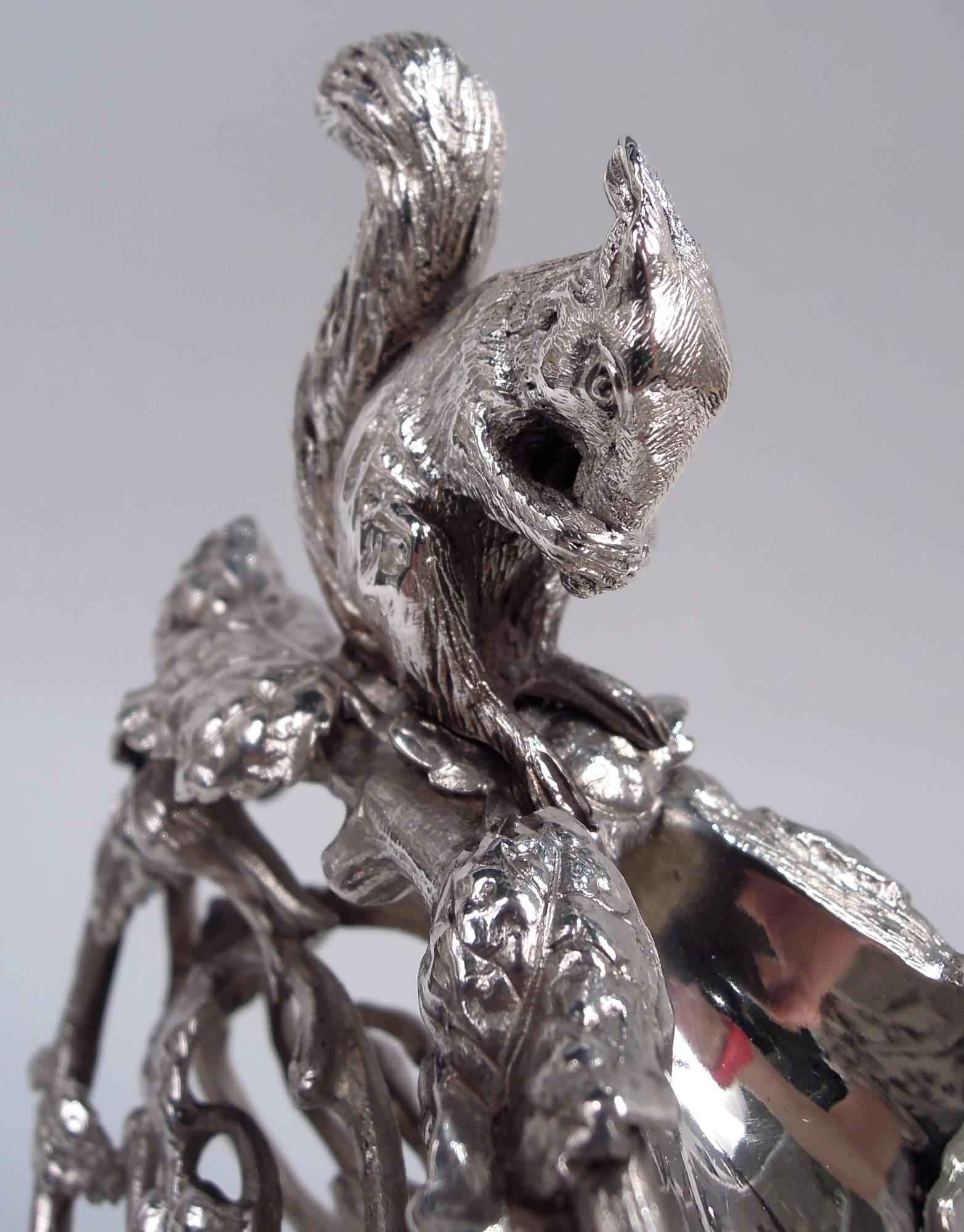 Appliqué Gorham Victorian Classical Sterling Silver Squirrel Centerpiece Bowl, 1870 en vente