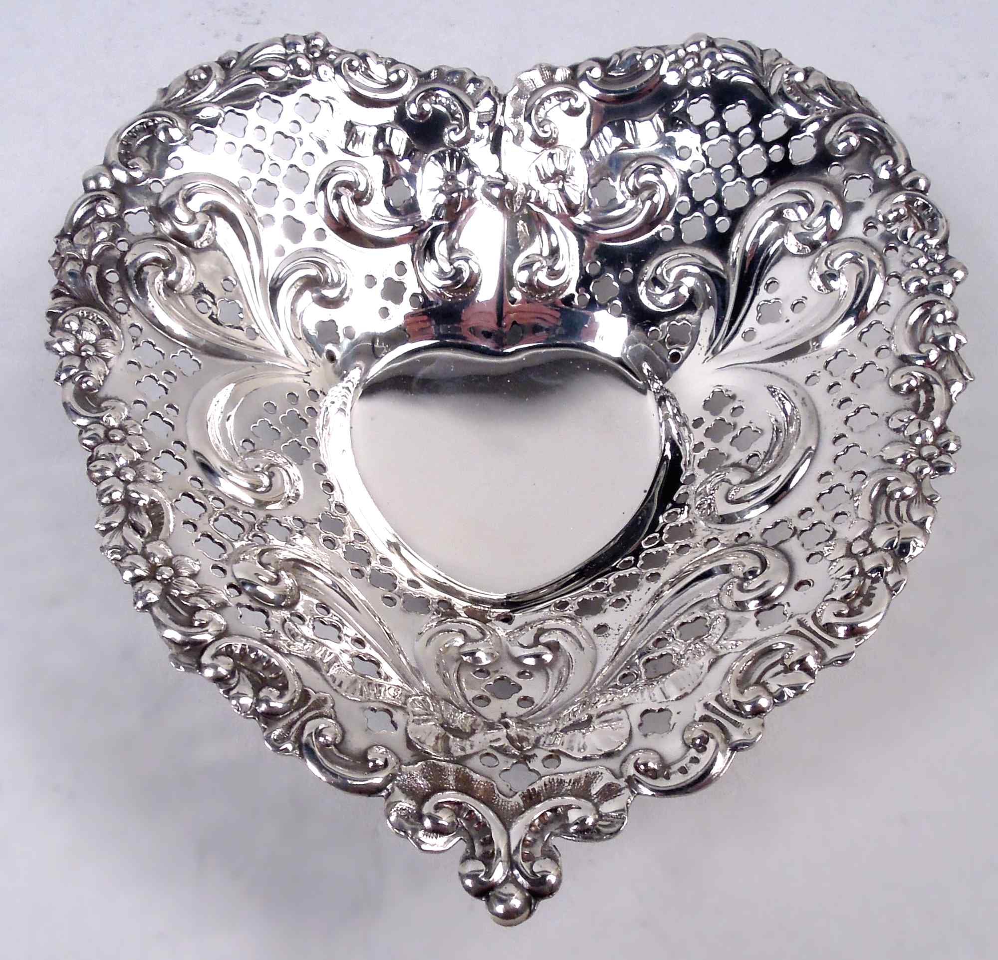 Gorham Victorian Rococo Lovey-Dovey Romantic Heart Dish For Sale