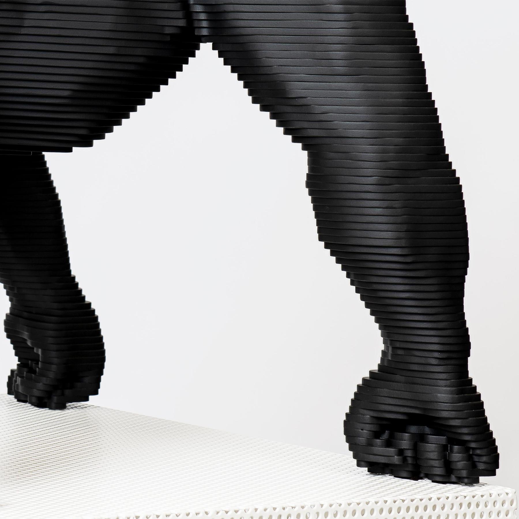 Schwarze Goril-Skulptur im Angebot 5