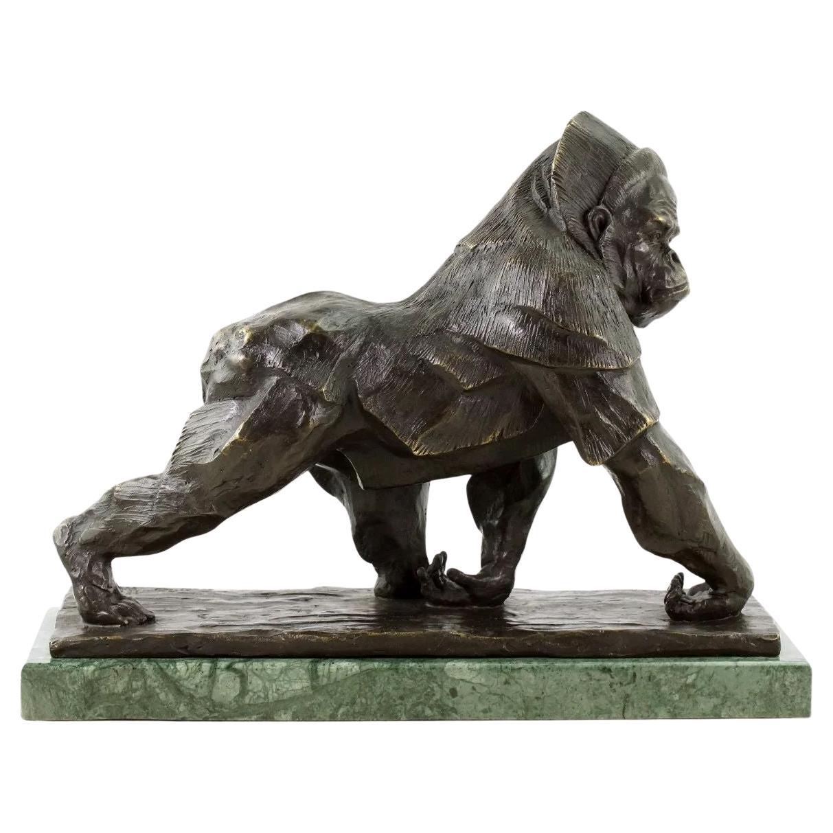 Statua di gorilla nello stile di Rembrandt Bugatti , Scultura in bronzo