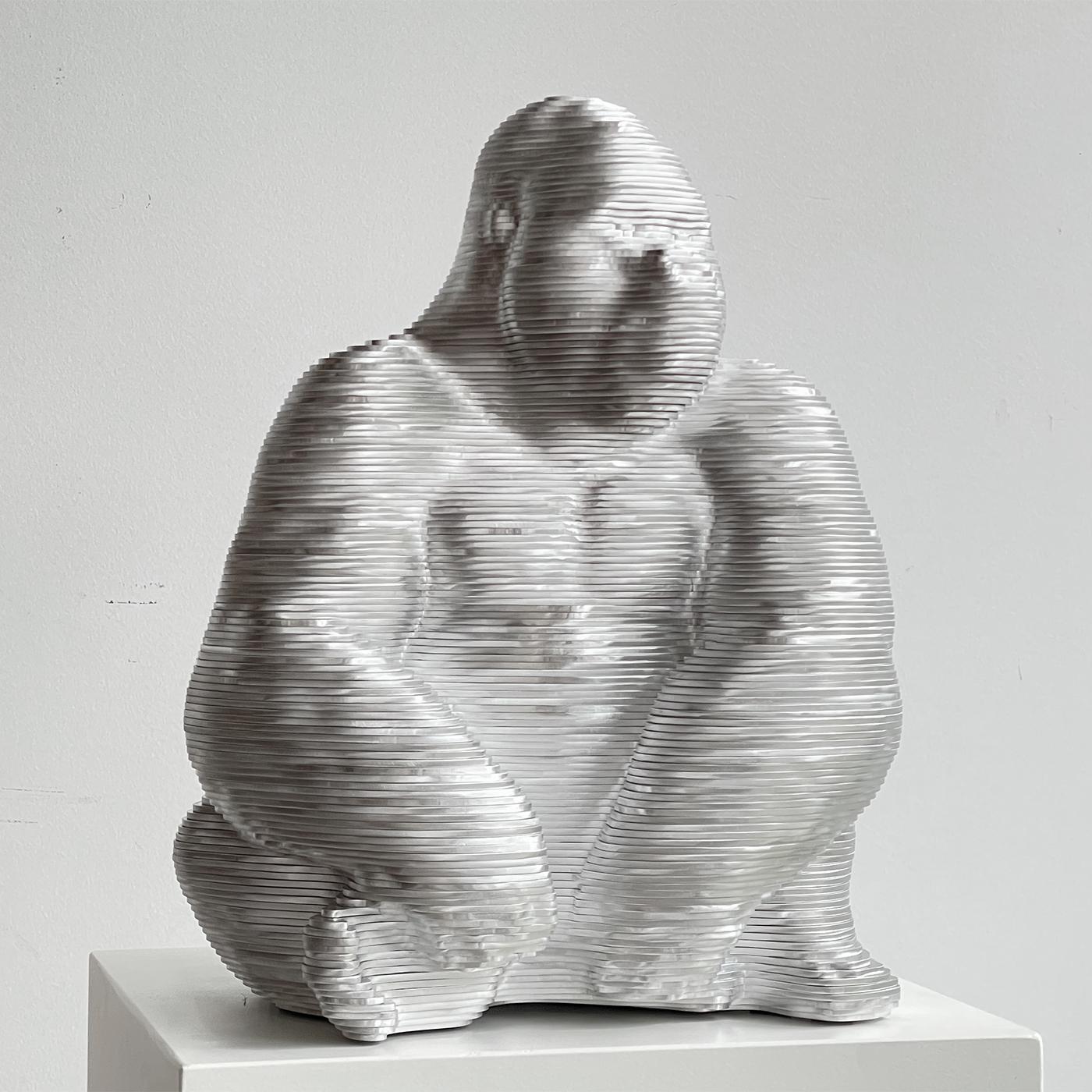 Belge Sculpture polie Gorille en vente