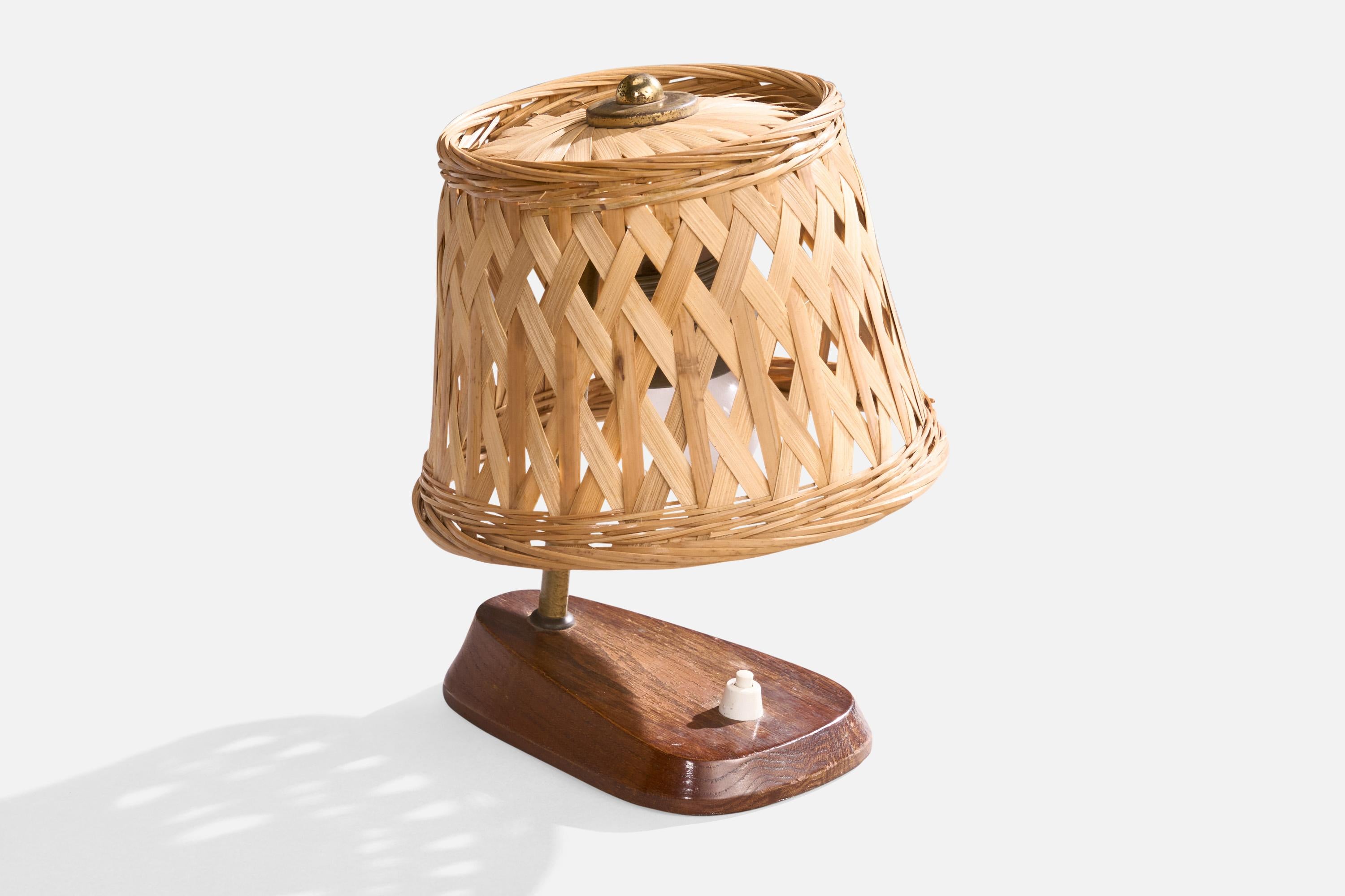 Metà XX secolo Görlitz, Lampade da tavolo. Teak, ottone, rattan, Germania, anni '60 in vendita