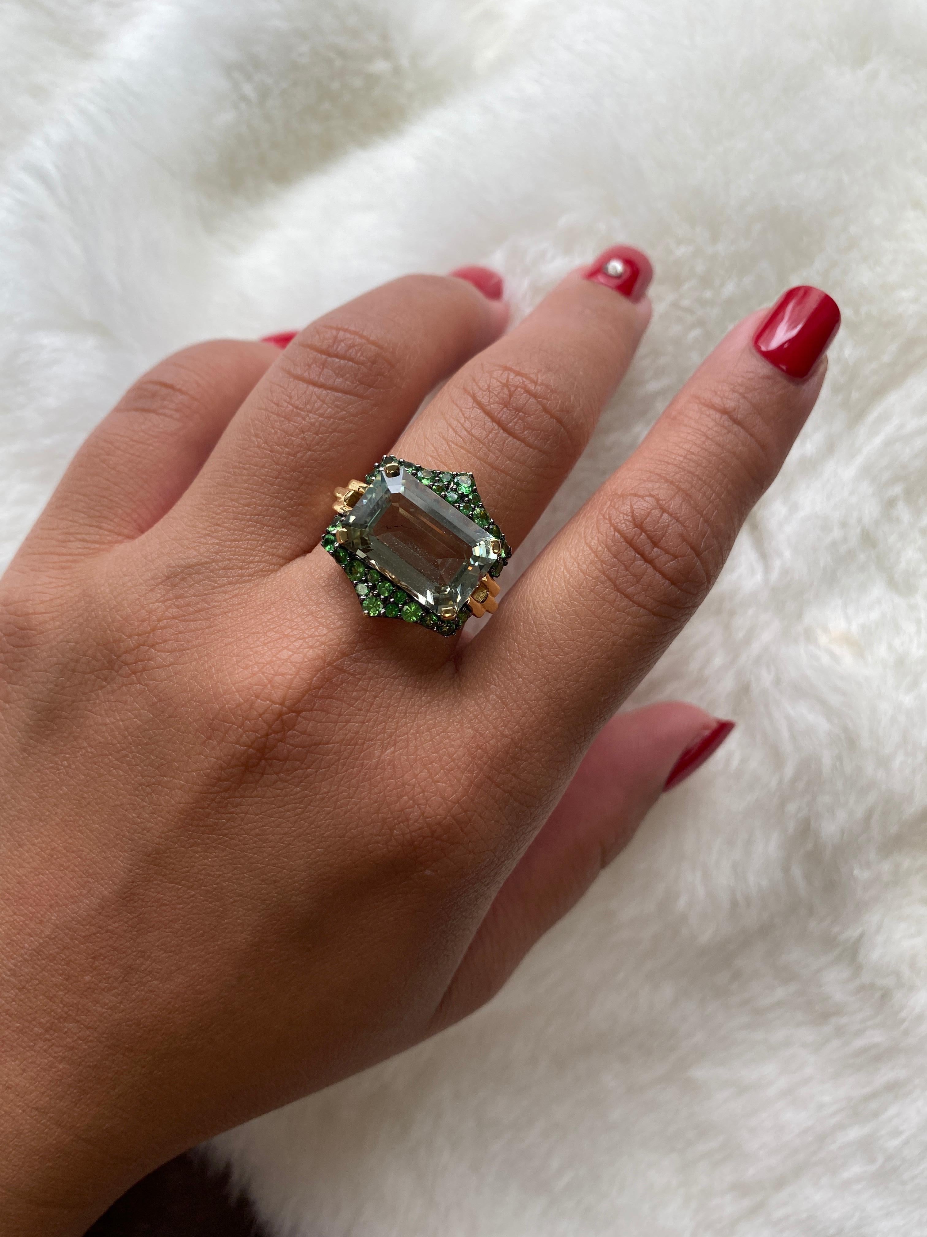 Contemporary Gosahwara Emerald Cut Prasiolite And Tsavorite Ring For Sale