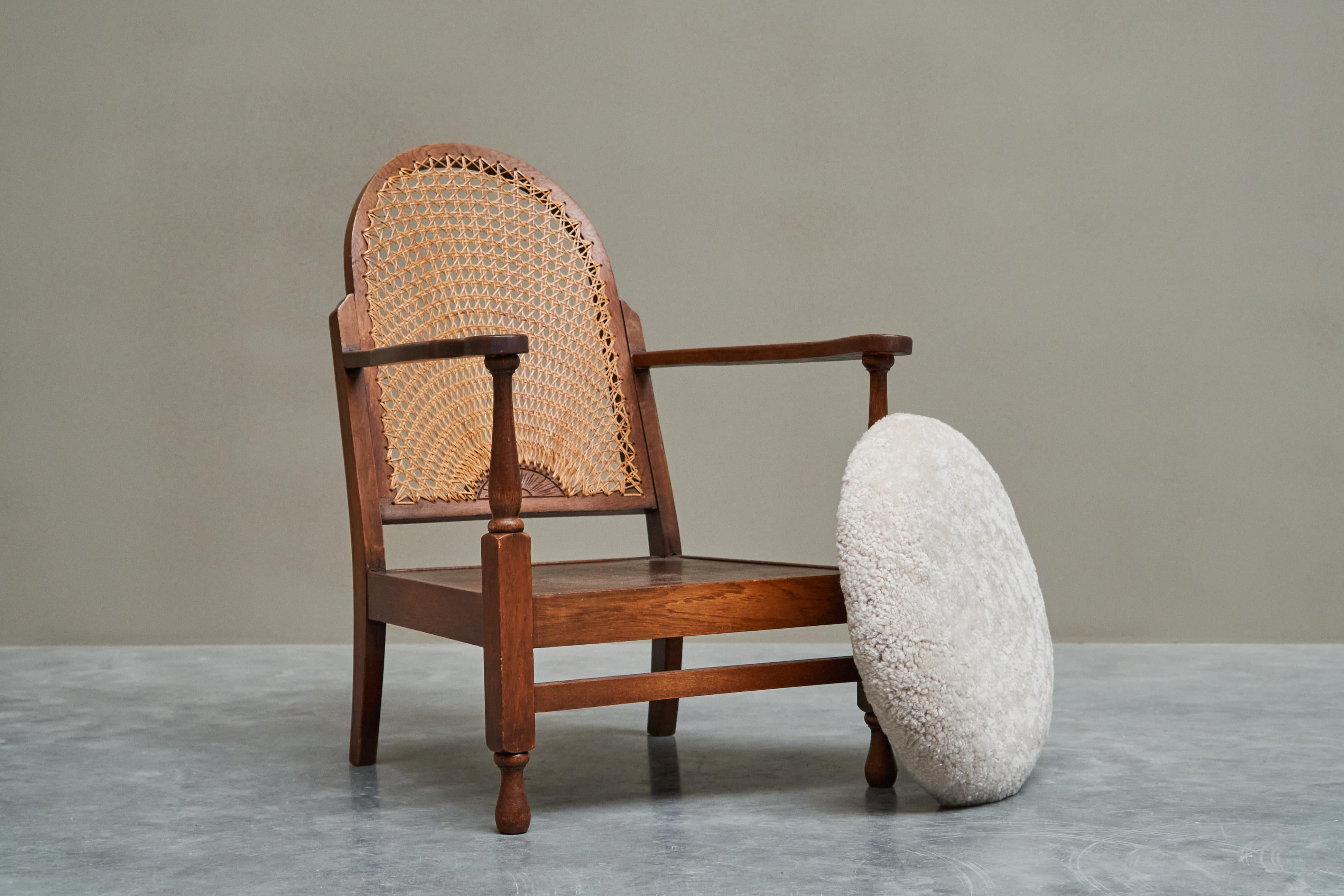 Chaise longue 'Gościcino' en chêne massif, sangles et laine Pologne années 1930 en vente 3