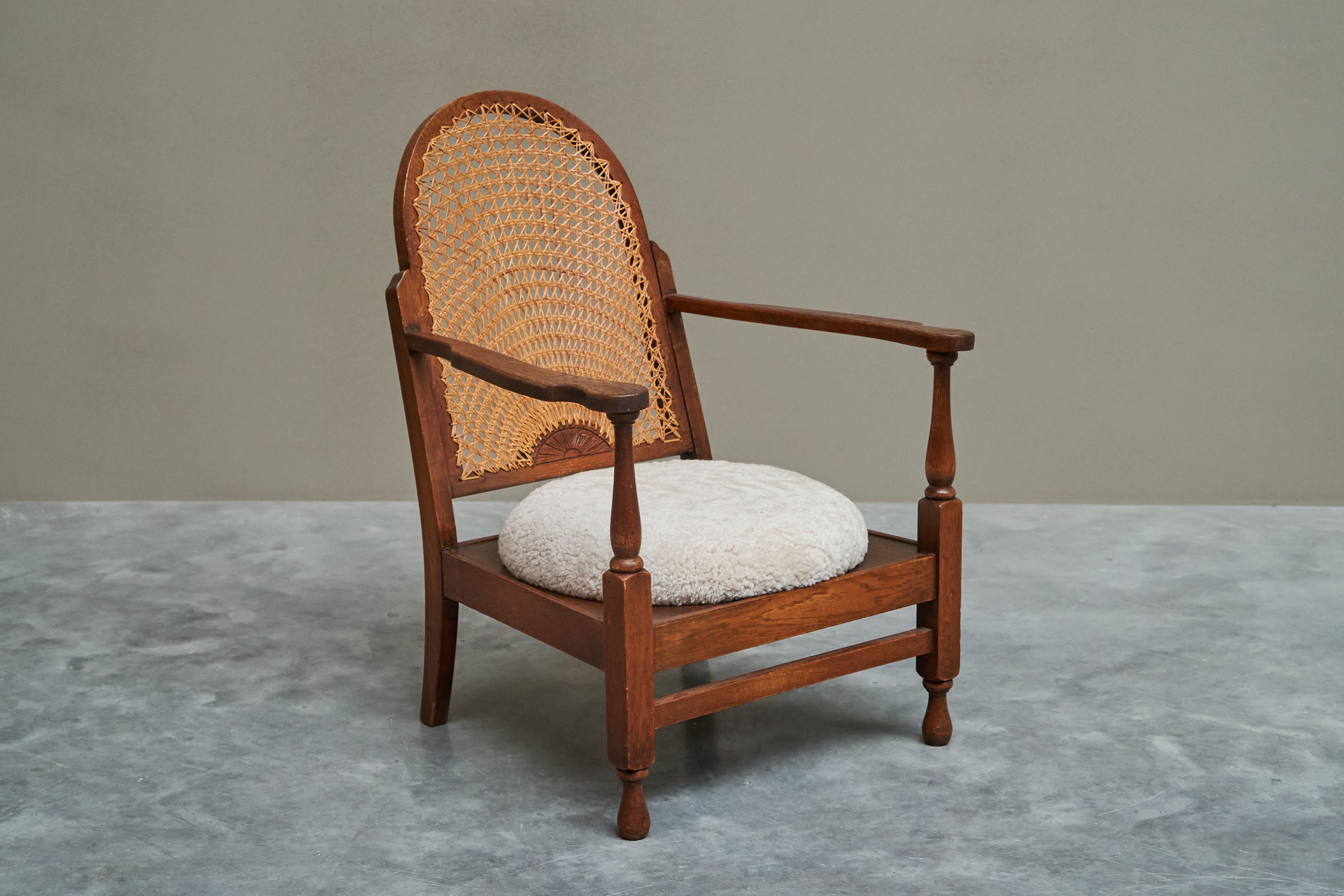 Art déco Chaise longue 'Gościcino' en chêne massif, sangles et laine Pologne années 1930 en vente