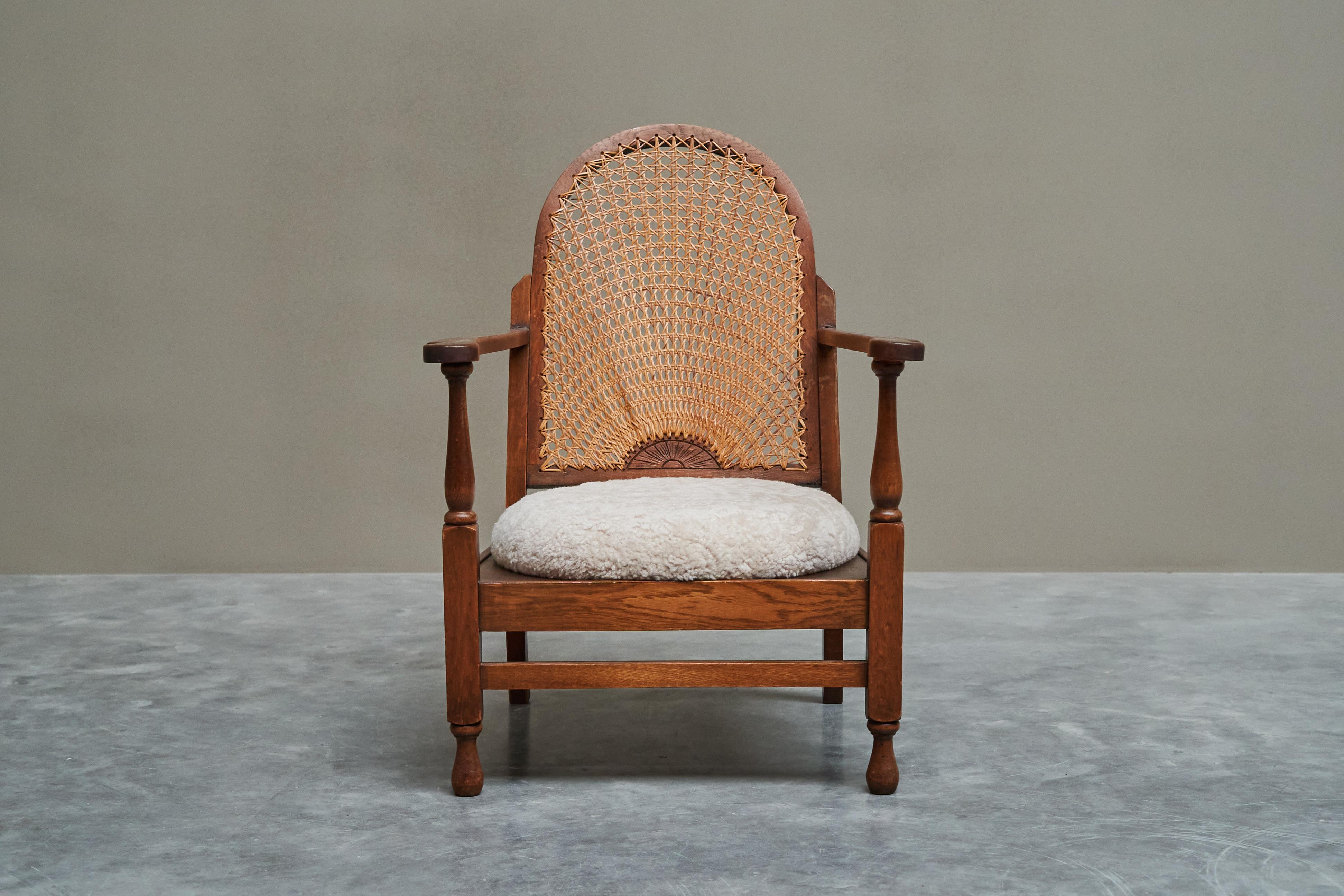 Polonais Chaise longue 'Gościcino' en chêne massif, sangles et laine Pologne années 1930 en vente