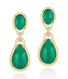 Goshwara 2 Tier Emerald Pear Shape with Diamonds Earrings