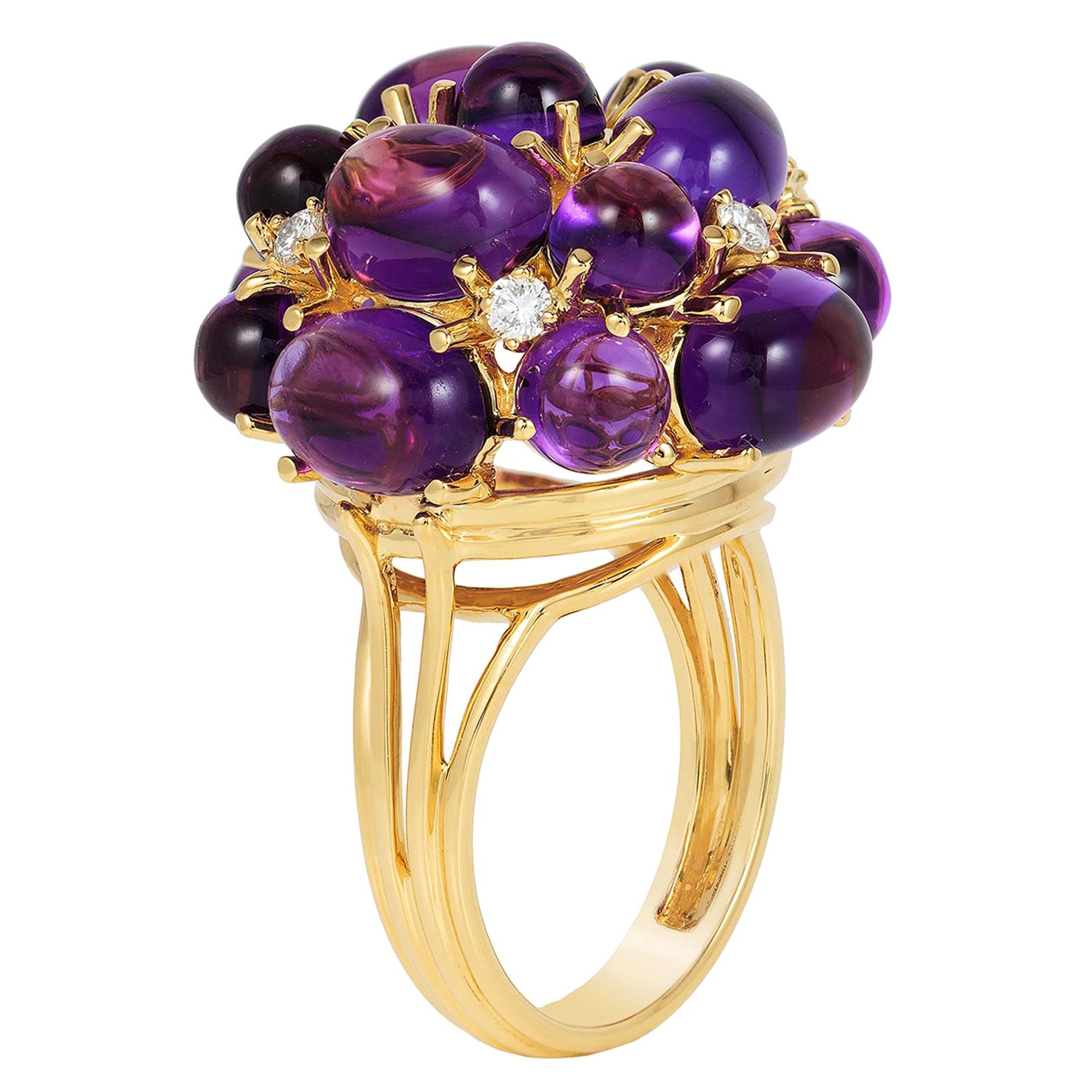 Ring mit Amethyst-Cabochon und Diamanten vonshwara