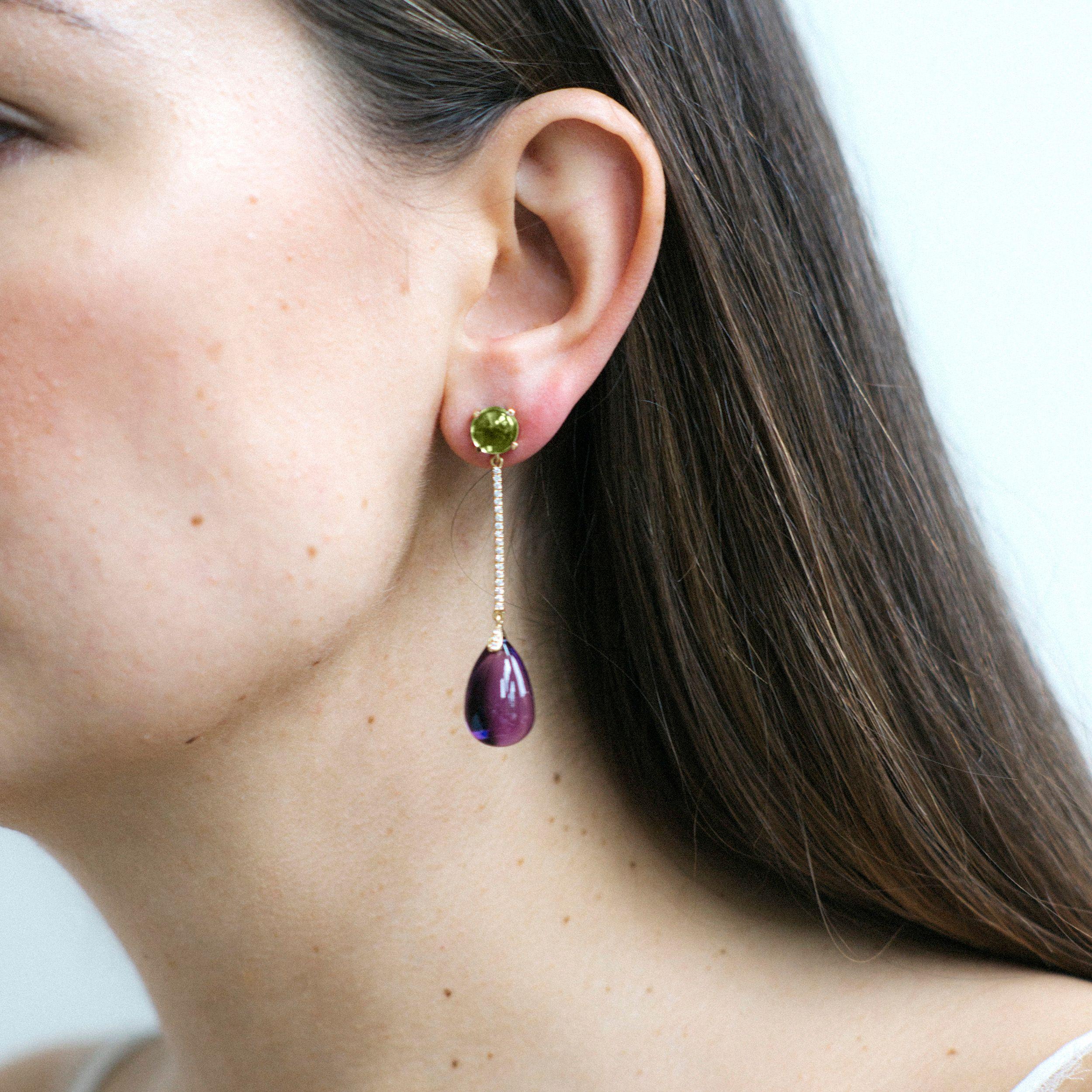 Goshwara Amethyst Drop and Peridot Cabochon and Diamond Earrings In New Condition In New York, NY